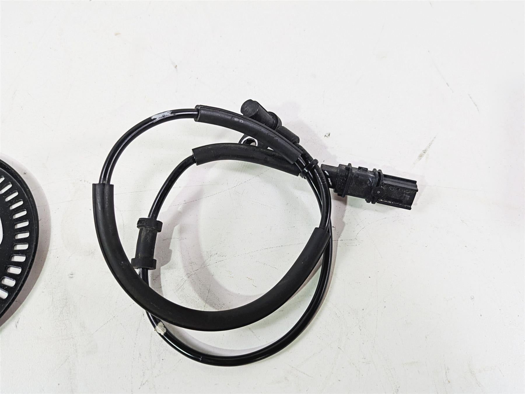 2020 Kawasaki Z900 ZR900 Front Abs Brake Wheel Speed Sensor 21176