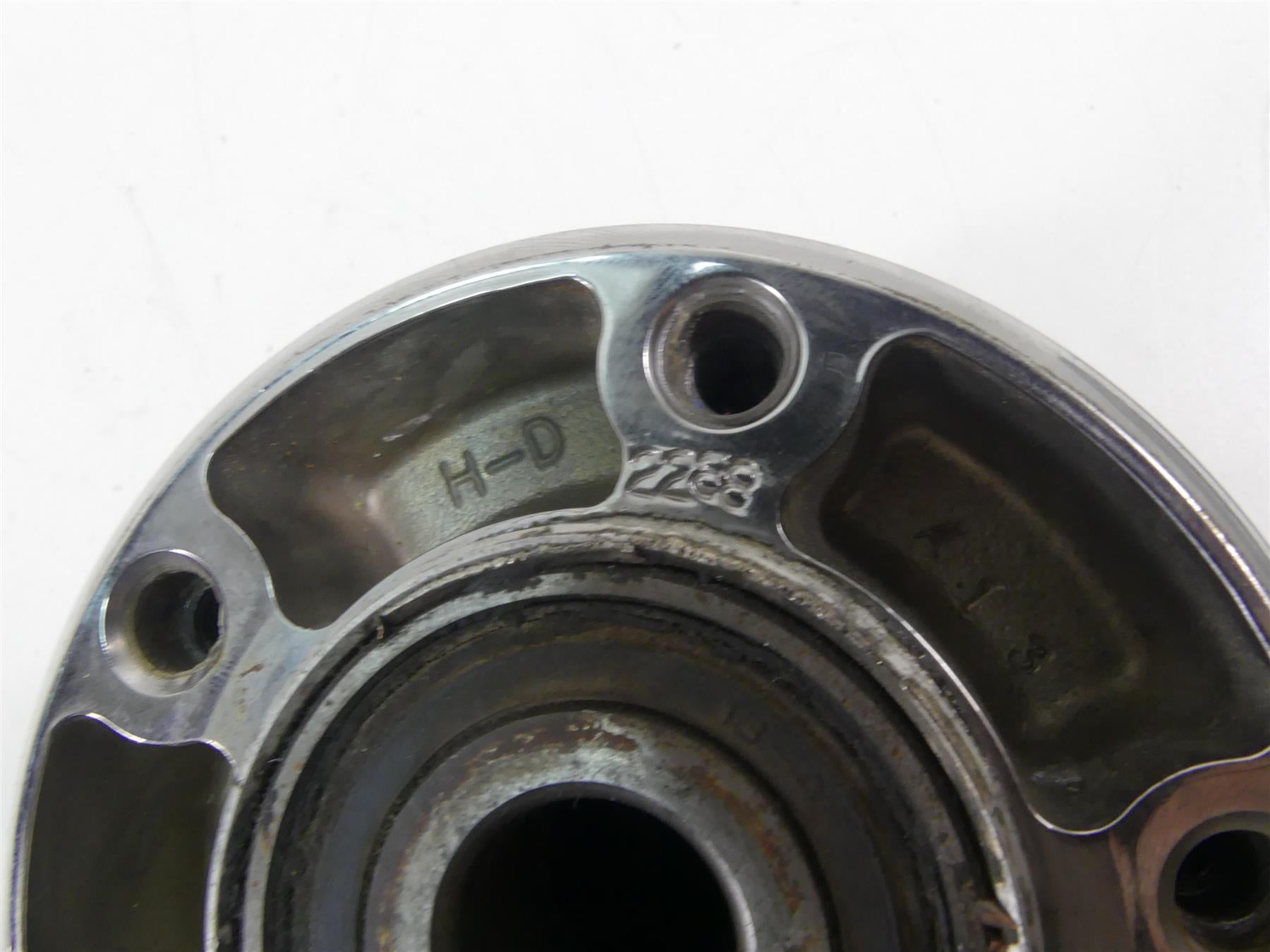 2004 Harley FXDWGI Dyna Wide Glide Front Chrome Spoke Wheel Hub 43671-05A {{ shop.shopifyCountryName }} - Mototech271