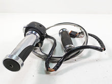 Load image into Gallery viewer, 2005 Harley Touring FLHTCUI Electra Glide Right Control Switch - Read 71589-96 | Mototech271
