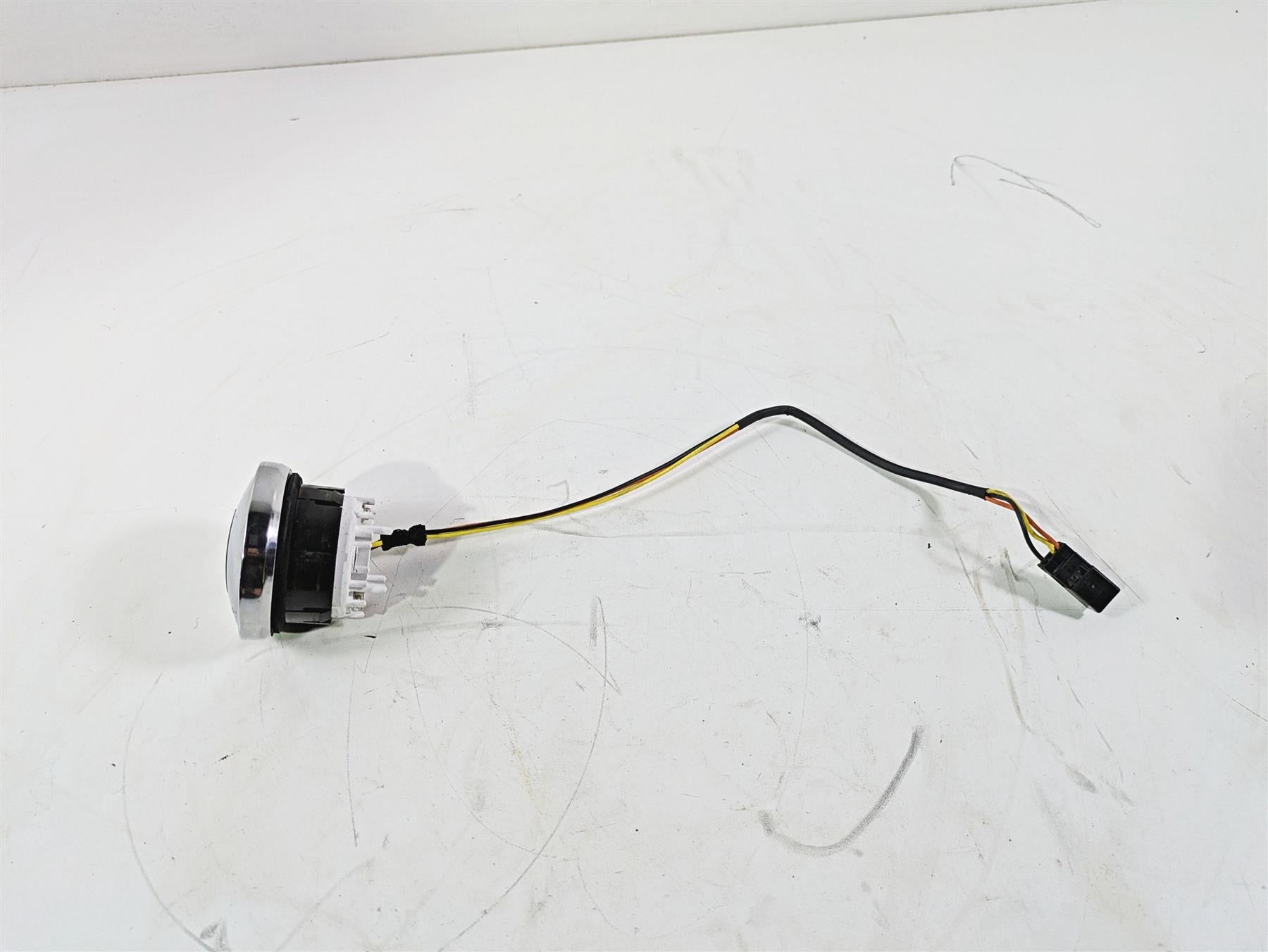 2016 Harley FXDL Dyna Low Rider Fuel Gas Petrol Level Gauge Instrument 75241-08 {{ shop.shopifyCountryName }} - Mototech271