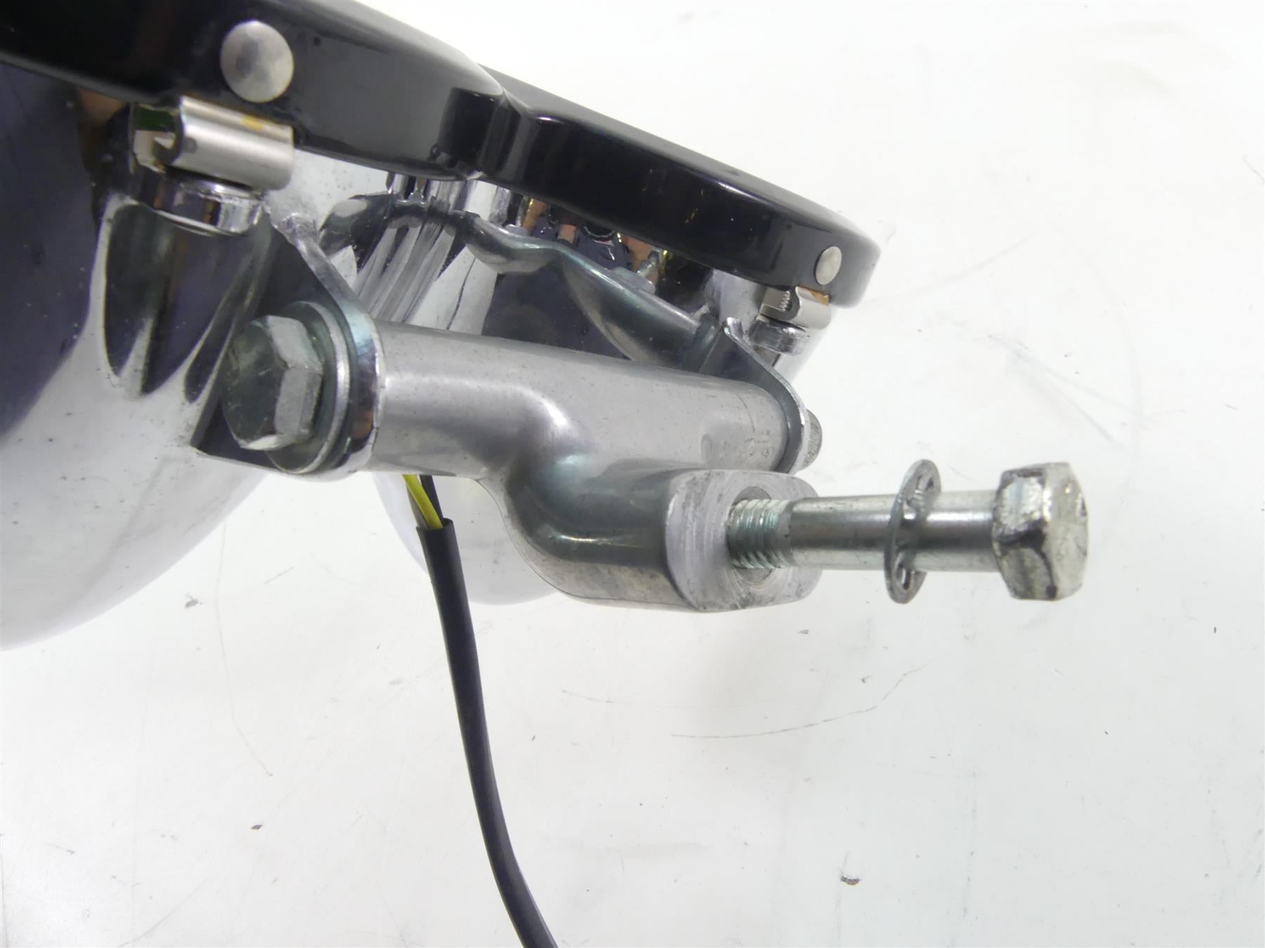2014 Harley Dyna FXDF Fat Bob Headlight Head Light Lamp Bucket & Cover 67700167 {{ shop.shopifyCountryName }} - Mototech271