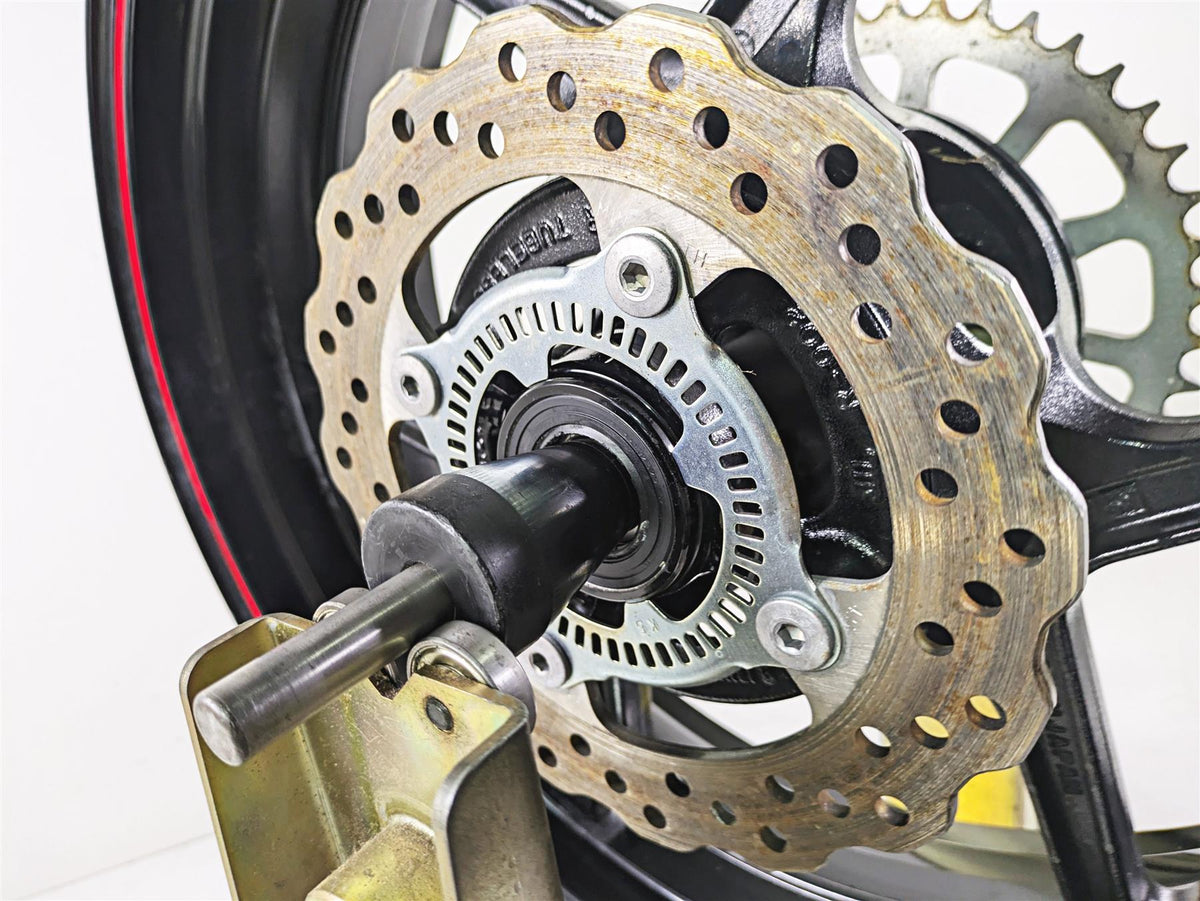 2020 Kawasaki ZX6R Ninja Straight Rear Wheel Rim 17x5.5 41073-0729-18F {{ shop.shopifyCountryName }} - Mototech271