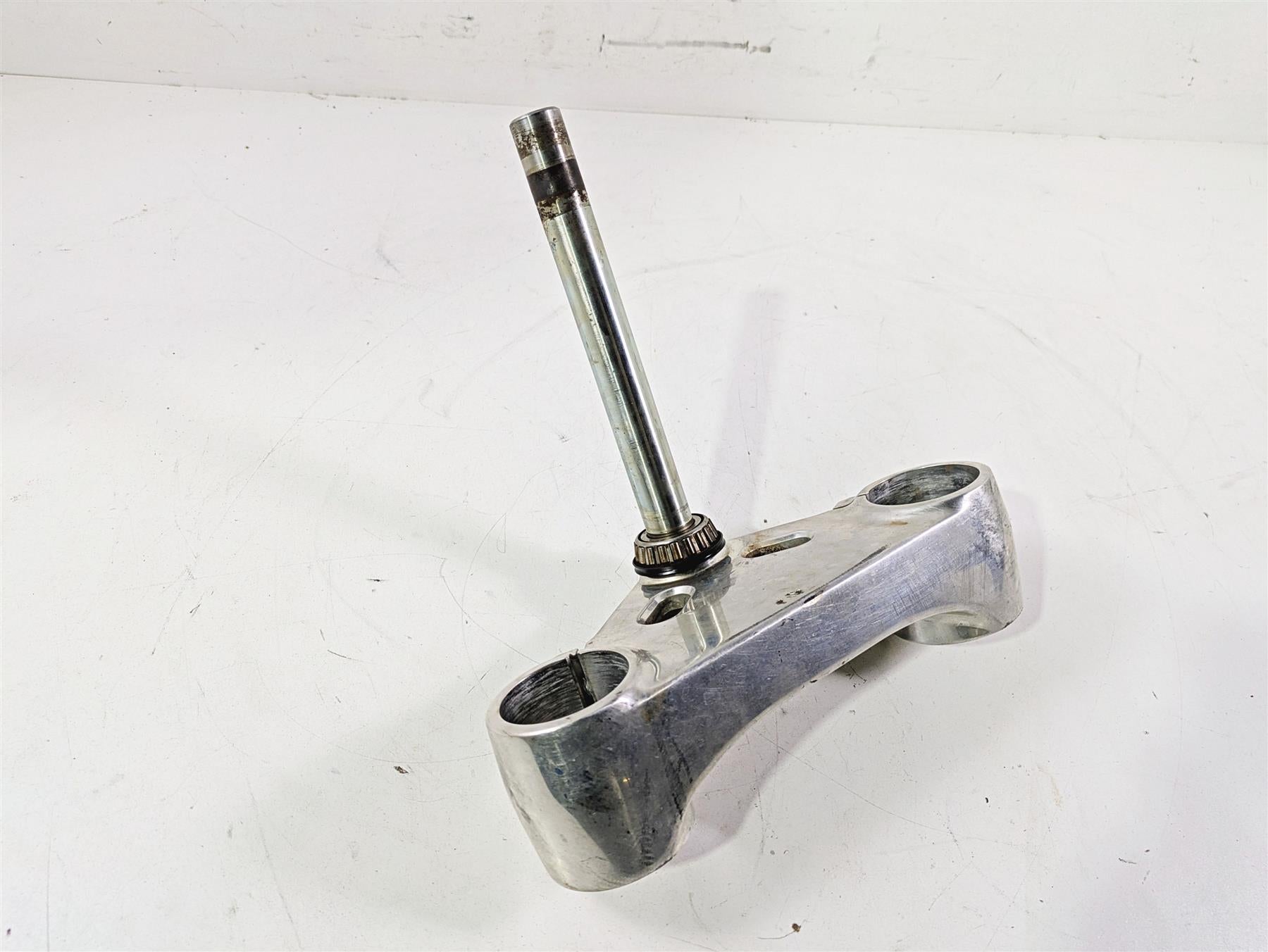 2013 Harley VRSCF Muscle Rod Lower Triple Tree Steering Clamp 46892-09B {{ shop.shopifyCountryName }} - Mototech271