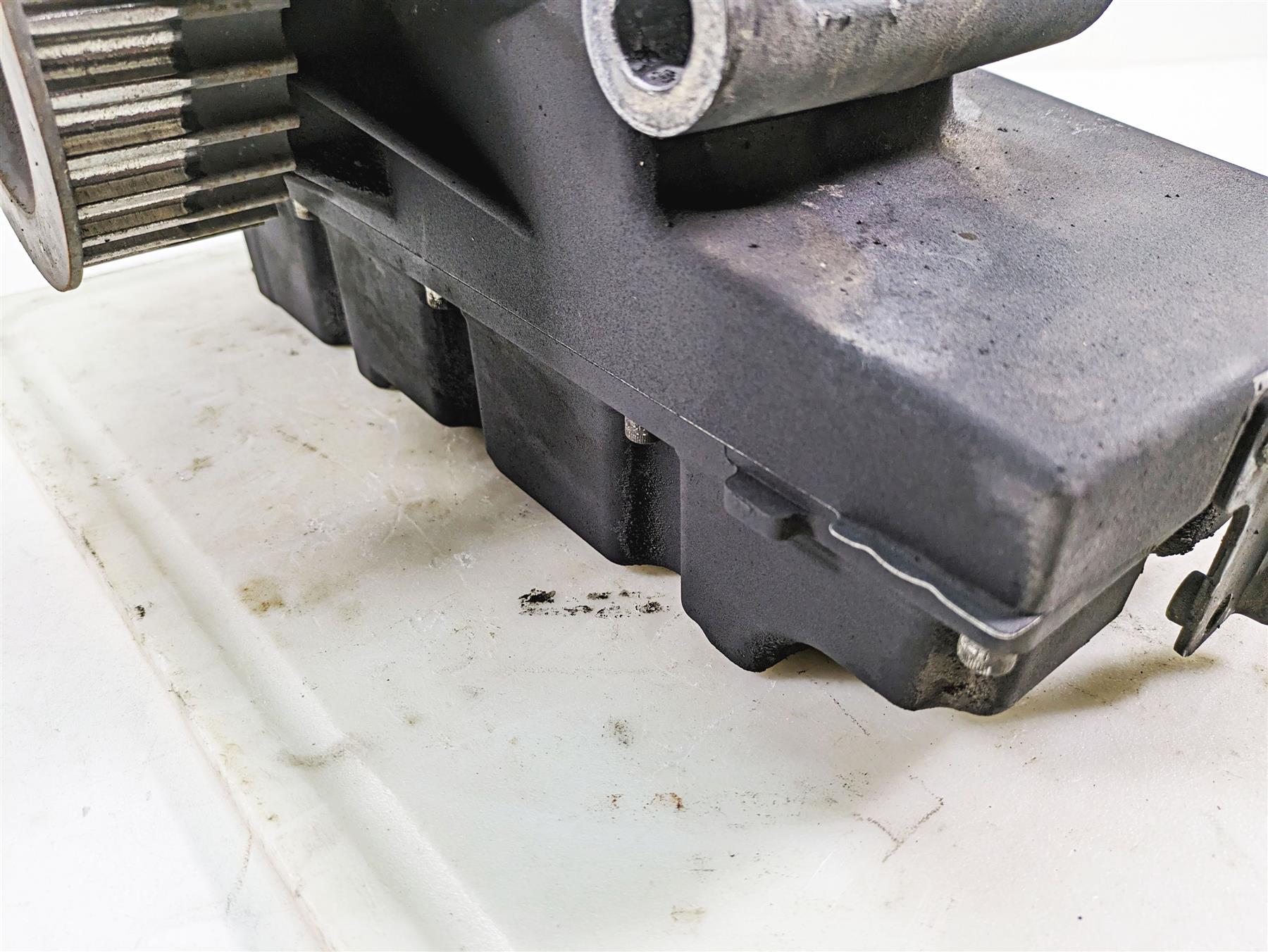 2011 Harley Touring FLTRU Road Glide 6-Speed Transmission Gear Box 33166-10A {{ shop.shopifyCountryName }} - Mototech271