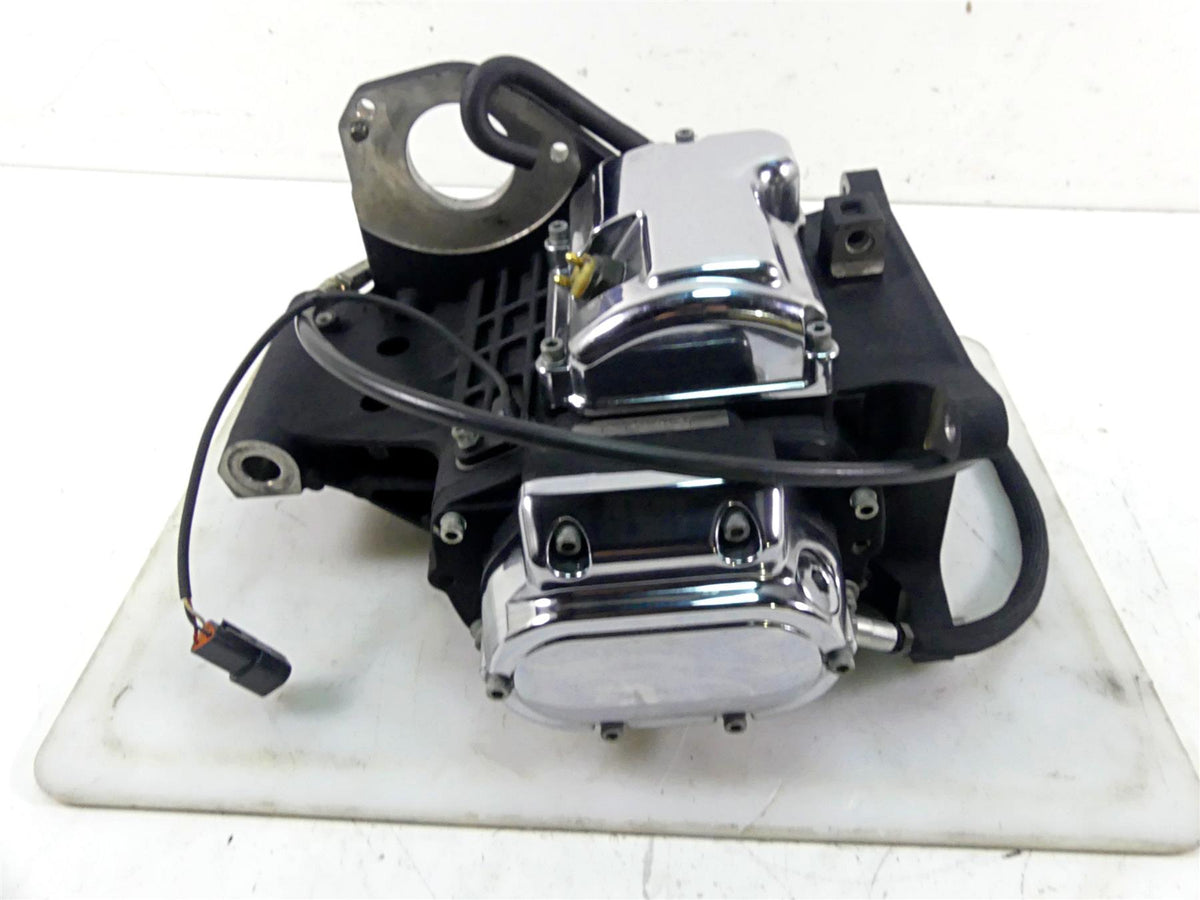 2006 Harley Softail FXSTSI Springer Transmission Gear Box 5 Speed 33053-06A {{ shop.shopifyCountryName }} - Mototech271