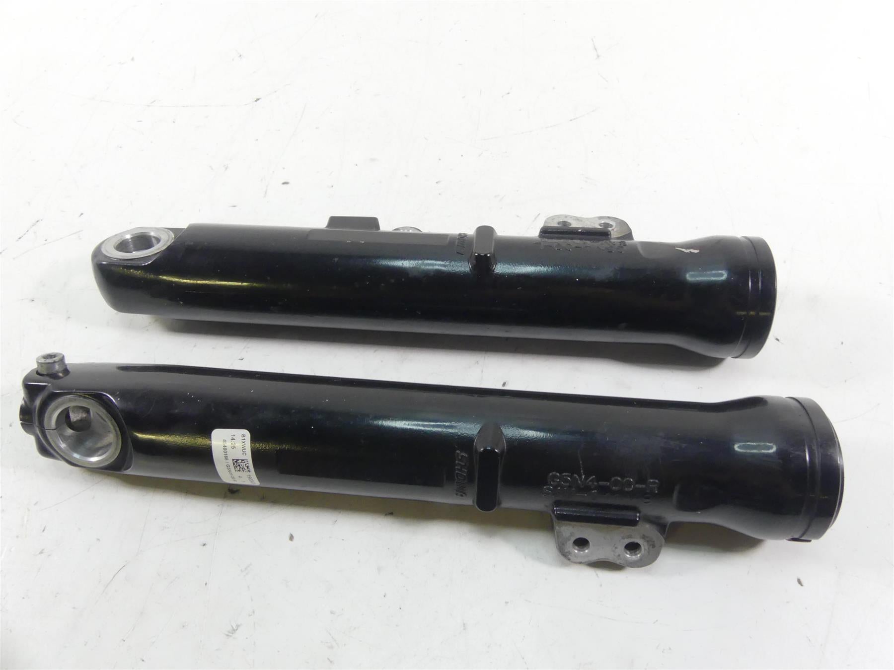 2019 Harley Softail FXBB Street Bob Showa Front Fork Lower Tubes Slider 45500488 {{ shop.shopifyCountryName }} - Mototech271