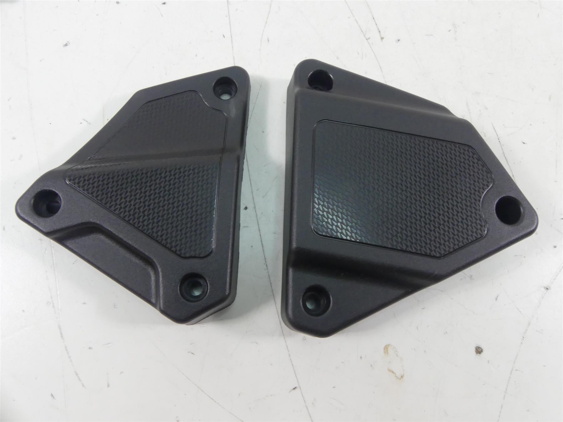 2019 Indian Motorcycle Co. FTR1200 Frame Infill Filling Cover Fairing Set 5454543 {{ shop.shopifyCountryName }} - Mototech271