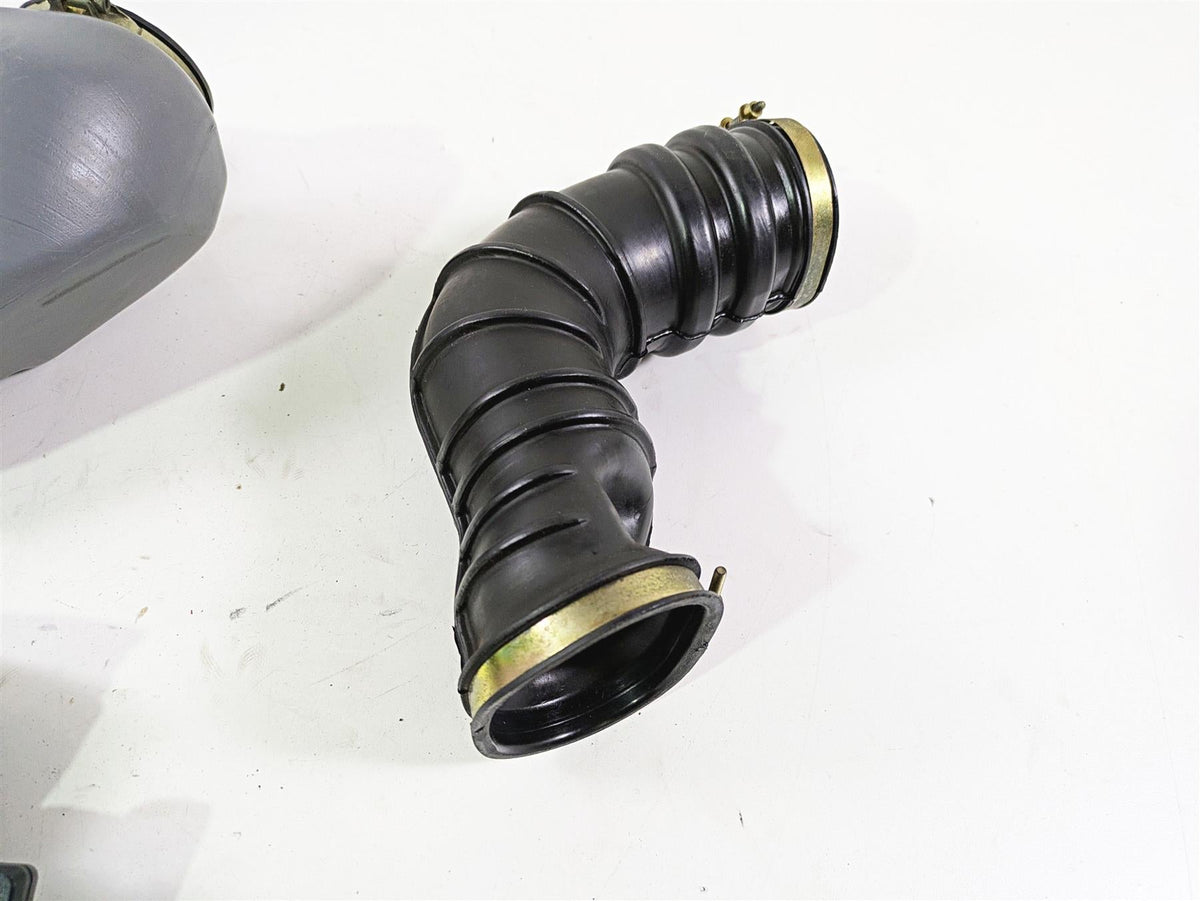 2006 Triumph Rocket 3 Air Box Filter Breather Tubes Set - Read T2202210 T2202212 {{ shop.shopifyCountryName }} - Mototech271