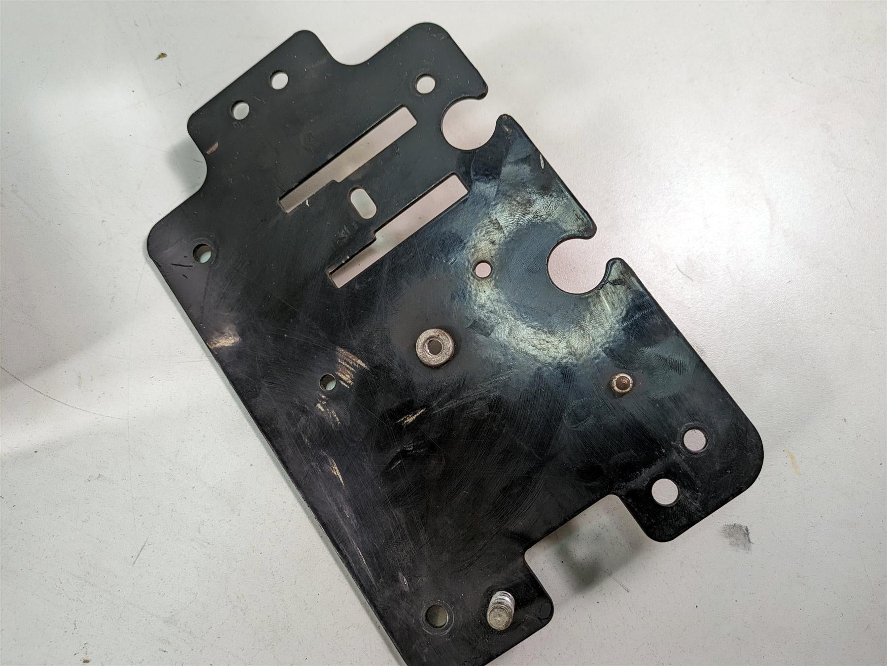 2000 Harley Dyna FXDL Low Rider Electrical Box Carrier & Chrome Cover 66333-99 {{ shop.shopifyCountryName }} - Mototech271