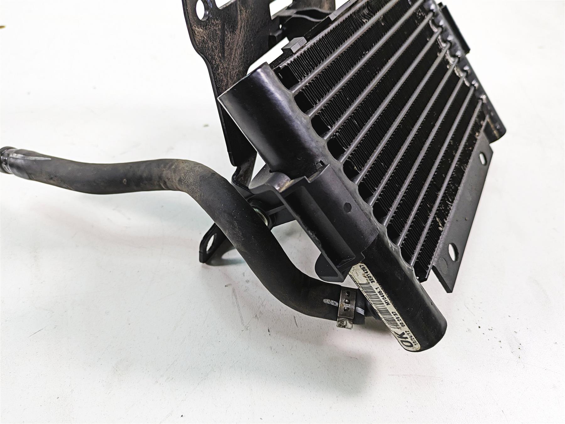 2018 Harley Touring FLHXSE CVO Street Glide Oil Cooler & Cover Set 62700133 {{ shop.shopifyCountryName }} - Mototech271