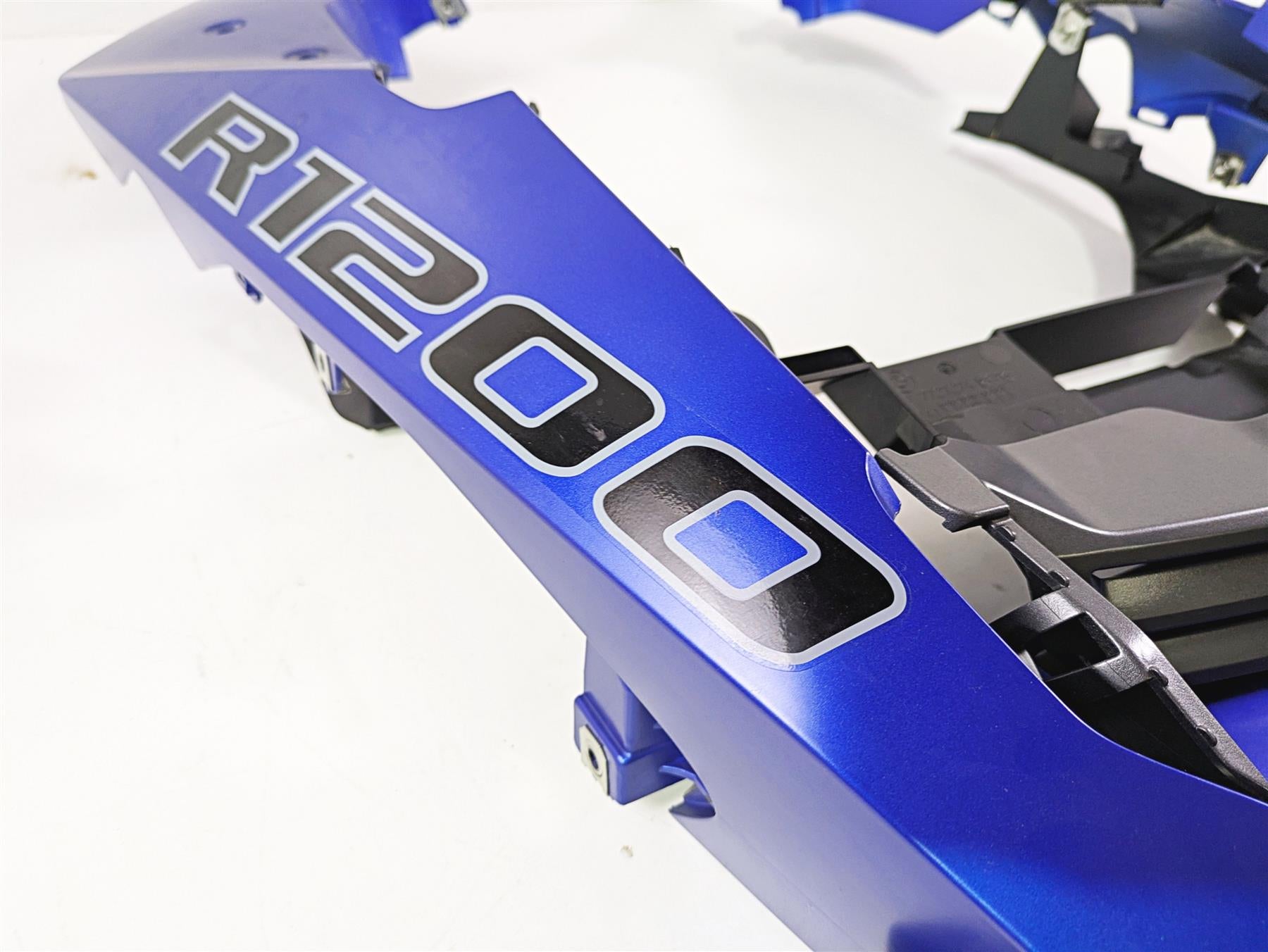 2015 BMW R1200 GS Adv K51 Front Upper Fender Racingblue 46618532214 46618536934 {{ shop.shopifyCountryName }} - Mototech271