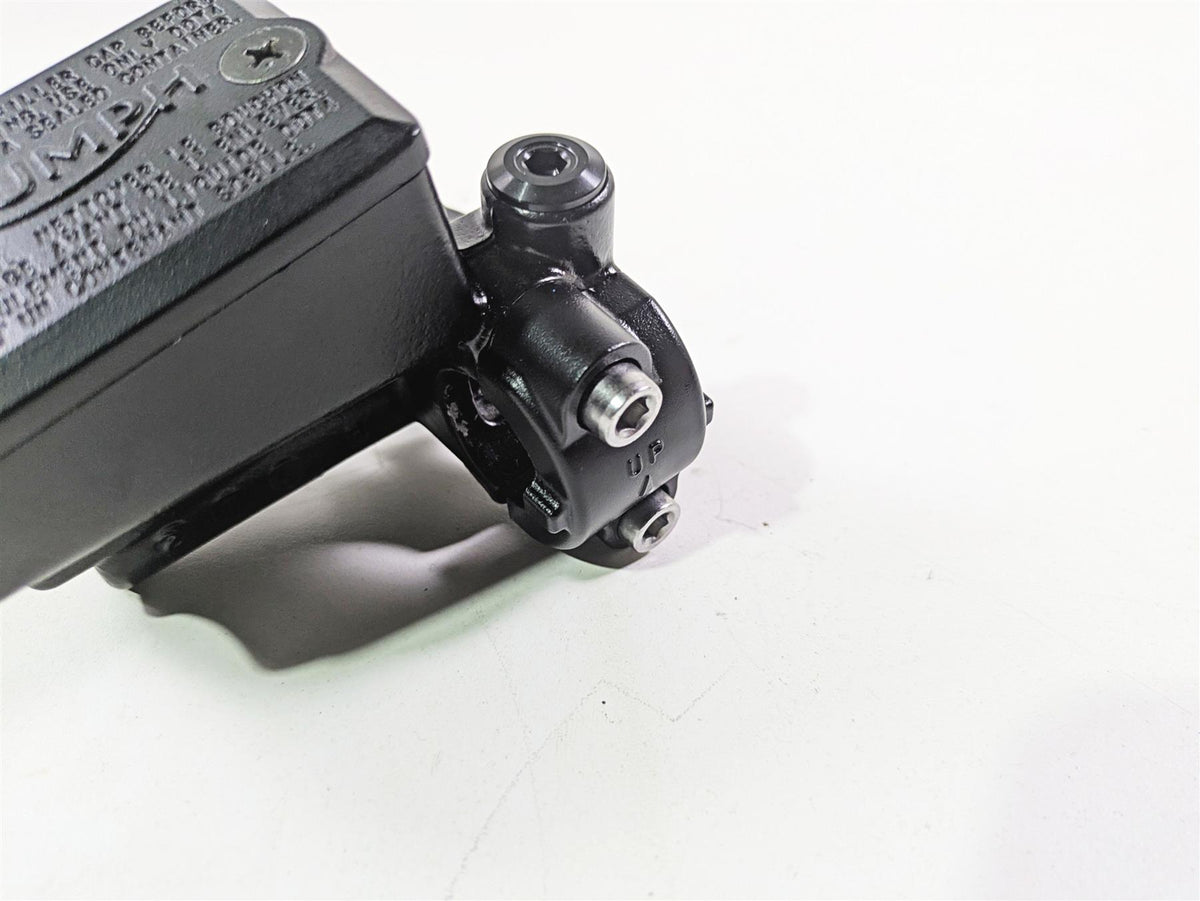 2024 Triumph Street Triple 765 R Nissin Front Brake Master Cylinder 5/8 T2025940 {{ shop.shopifyCountryName }} - Mototech271