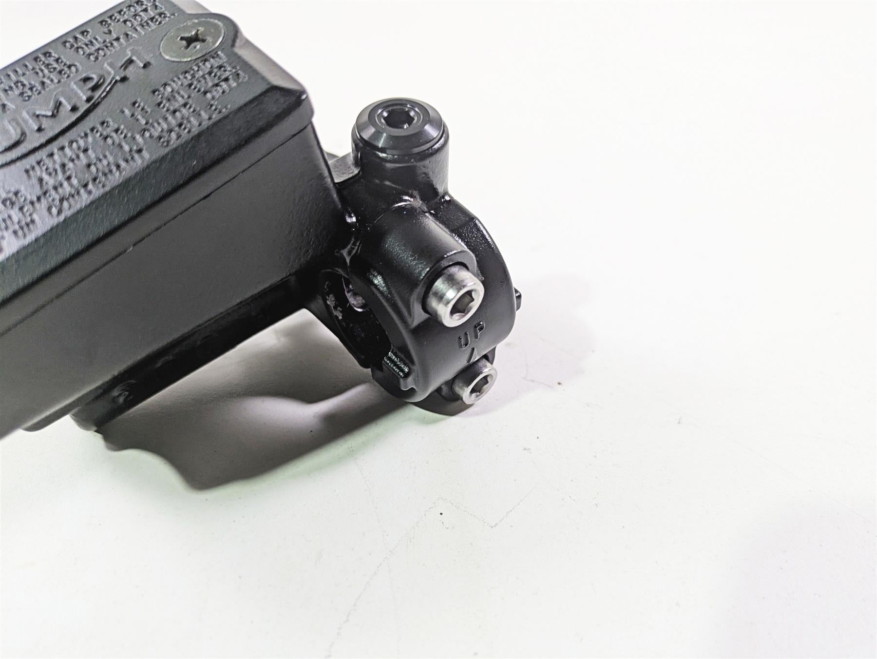 2024 Triumph Street Triple 765 R Nissin Front Brake Master Cylinder 5/8 T2025940 {{ shop.shopifyCountryName }} - Mototech271