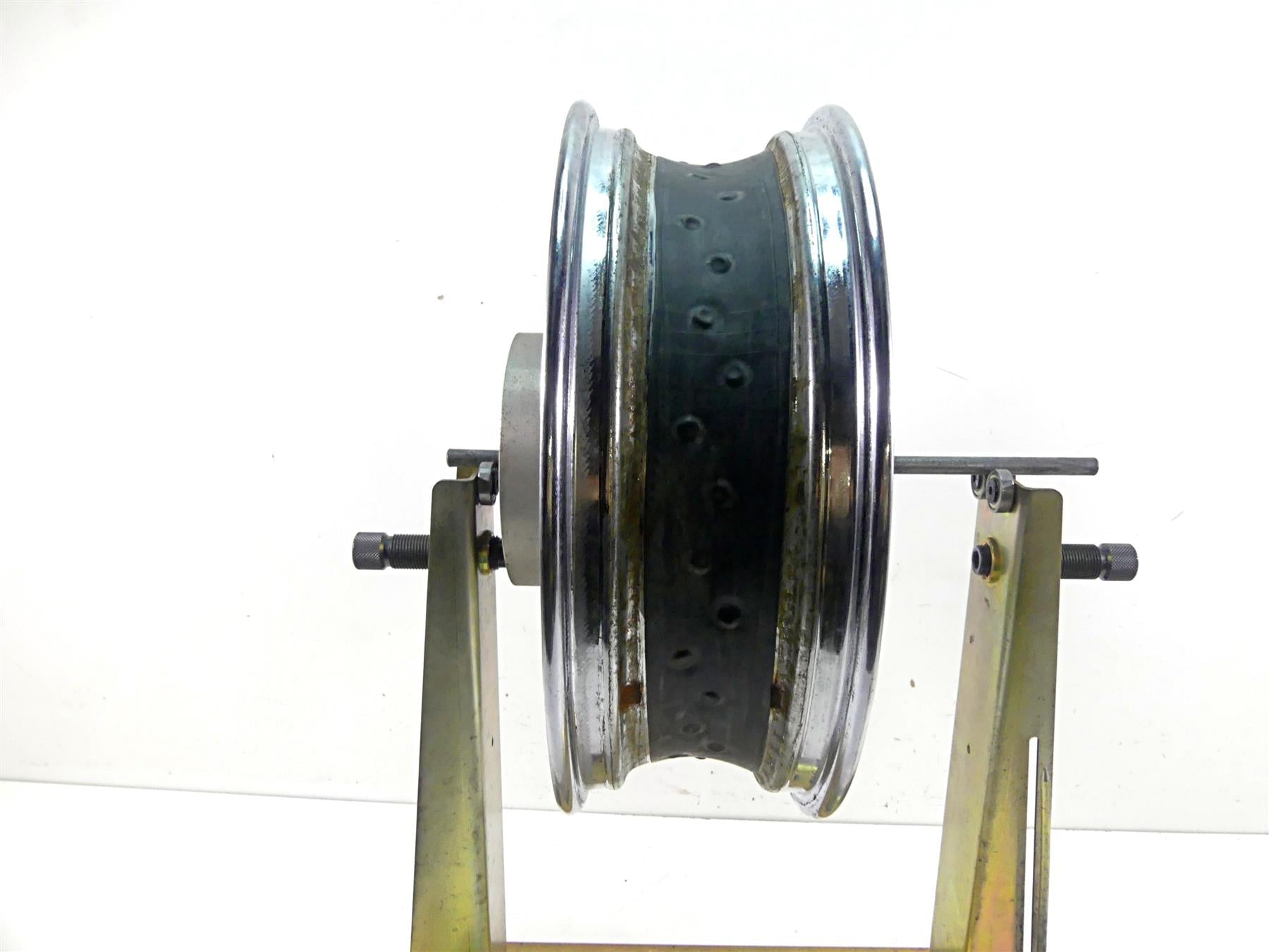2010 Harley Touring FLHRC Road King Rear Wheel Rim 16x5 -Read 41052-09 {{ shop.shopifyCountryName }} - Mototech271