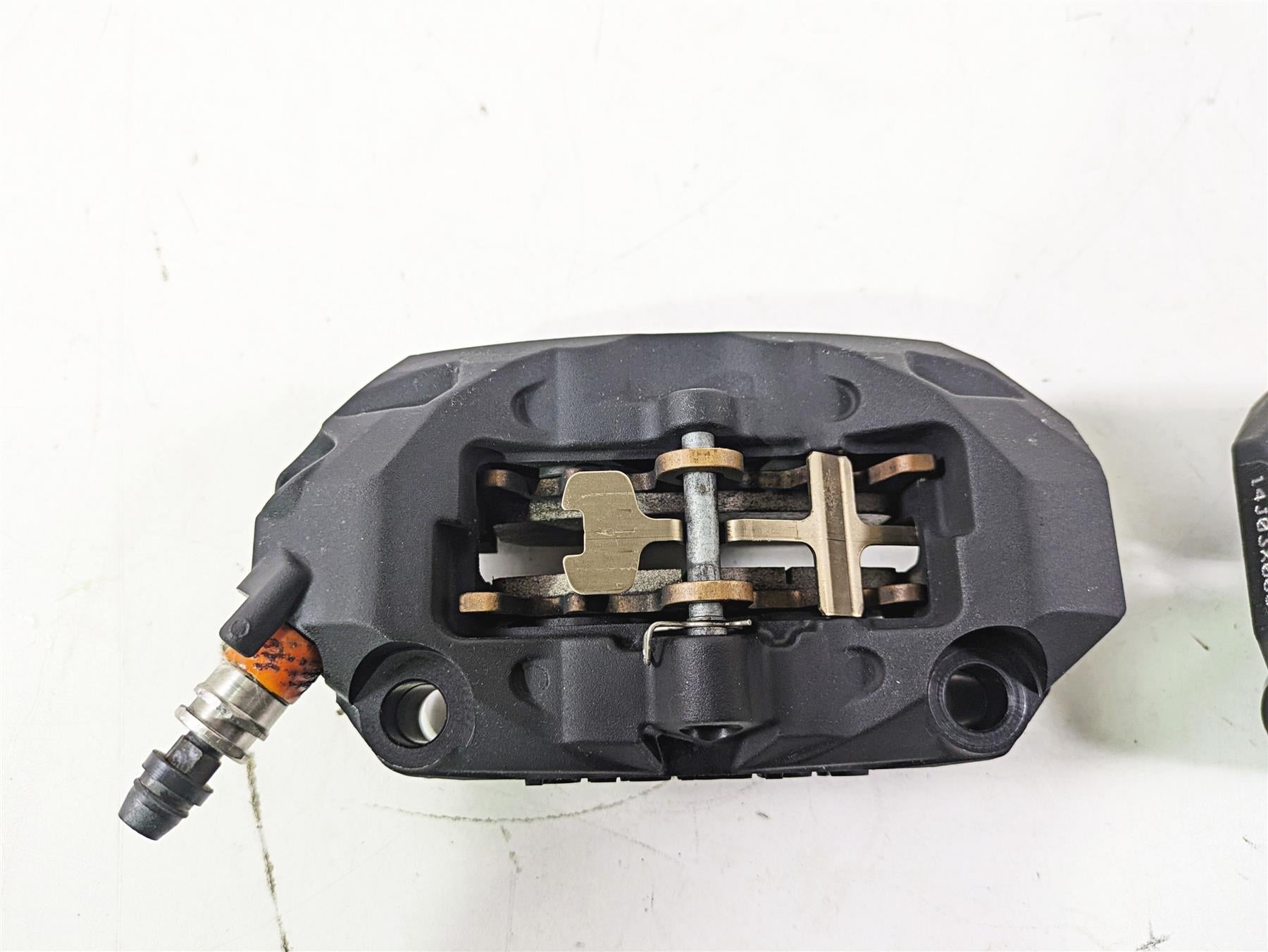 2015 BMW R nineT K21 Brembo Front Brake Caliper Set 100mm - 591 Mi 34118535161 {{ shop.shopifyCountryName }} - Mototech271