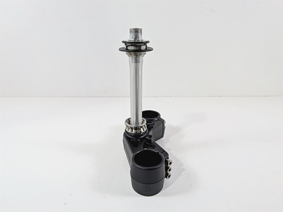 2019 Triumph Speed Triple RS 1050 Lower Triple Tree Steering Clamp Read T2048460 {{ shop.shopifyCountryName }} - Mototech271