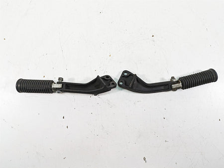 2015 Harley FXDL Dyna Low Rider Rear Passenger Foot Peg Set 49224-06A 49230-06 {{ shop.shopifyCountryName }} - Mototech271