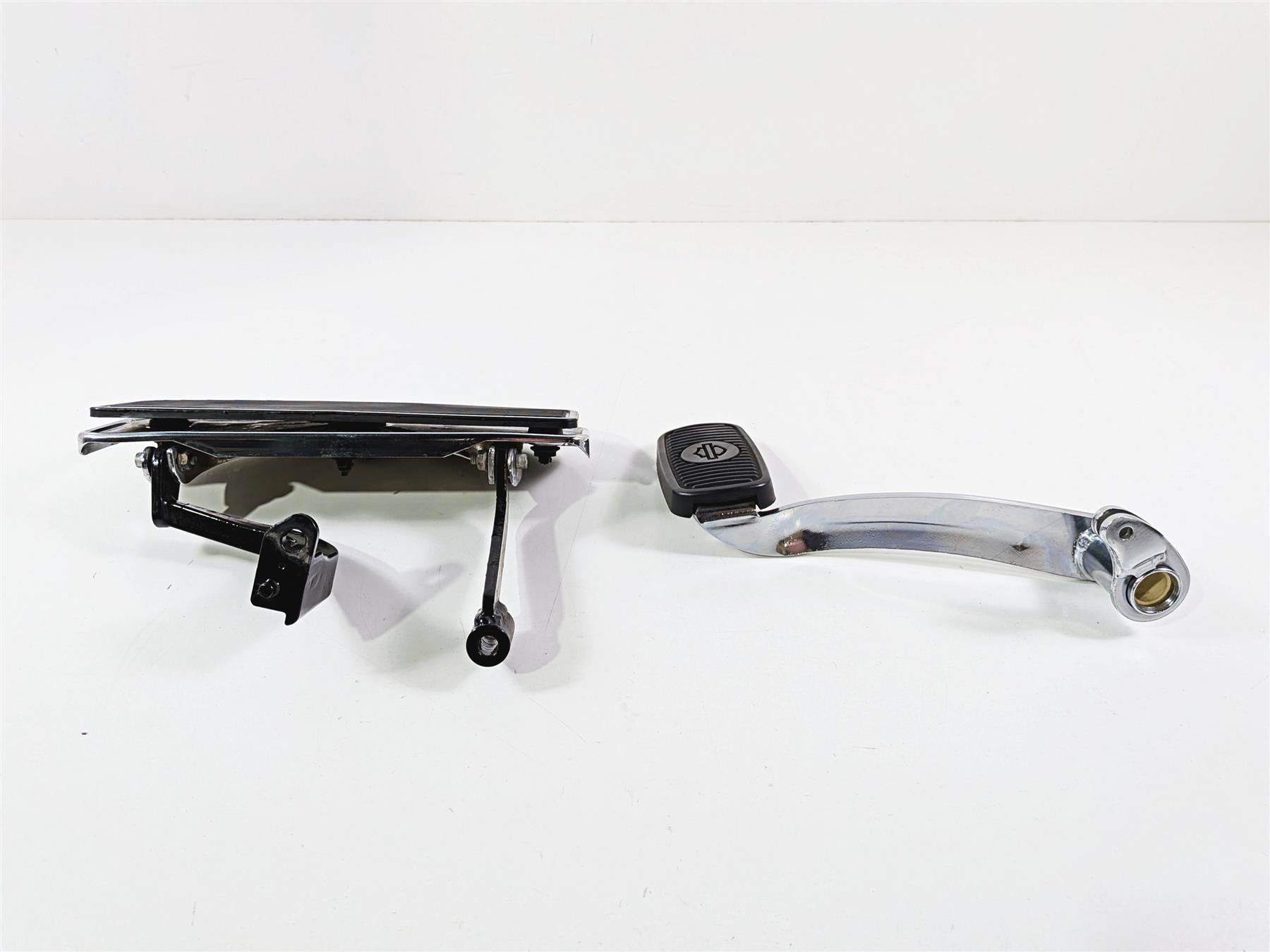 2014 Harley Touring FLHTK Electra Glide Right Floor Board Brake Pedal 50621-06-Mototech271