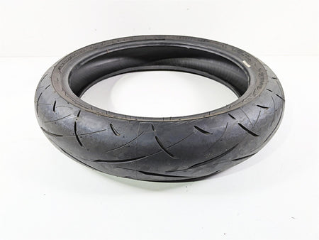 Used Front Motorcycle Tire Dunlop Sportmax Roadsport 2 120/70R17 45238704 {{ shop.shopifyCountryName }} - Mototech271