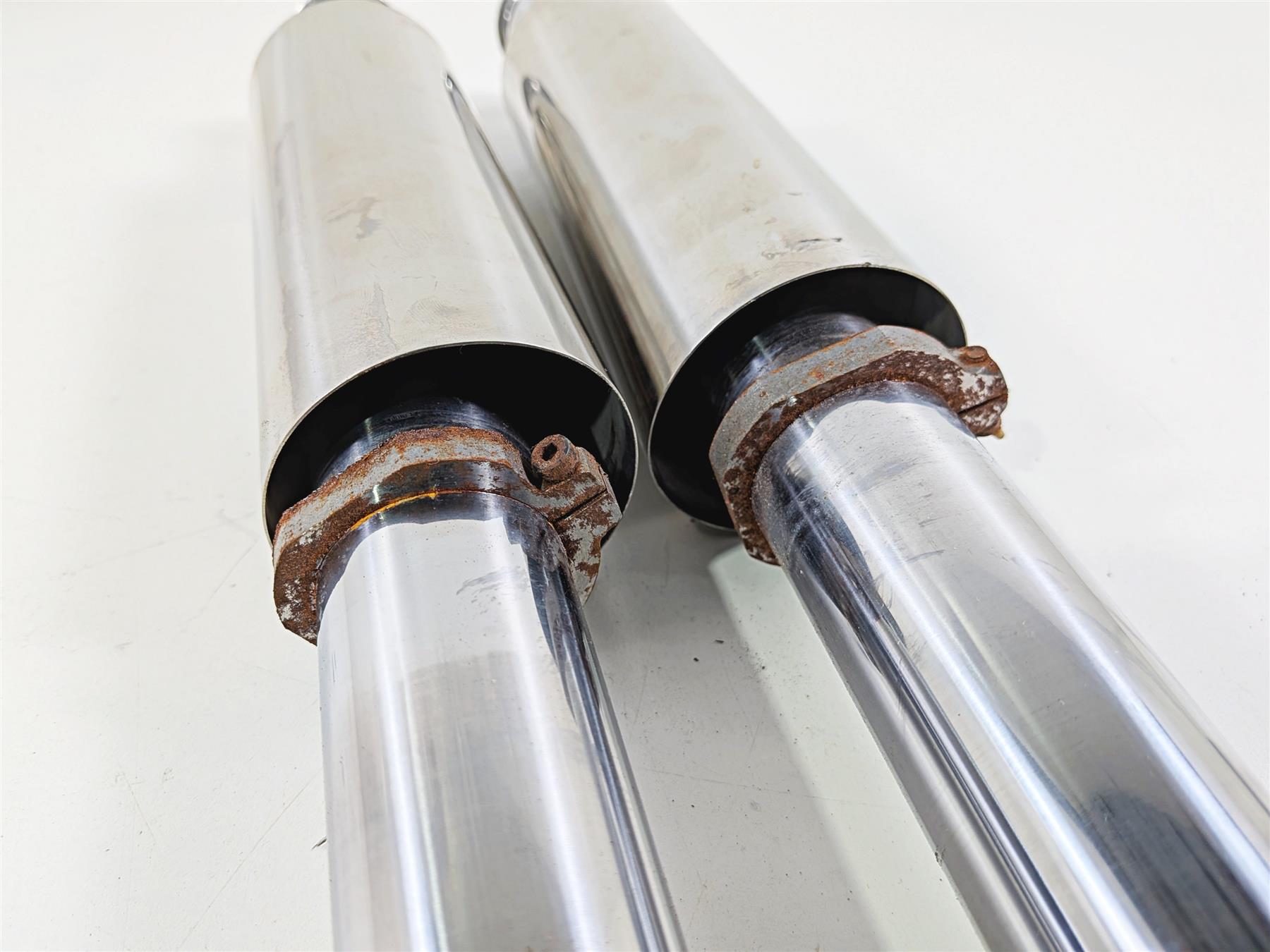 2004 Suzuki VL800 Intruder Volusia Front Fork Leg Set 51103-41F20 {{ shop.shopifyCountryName }} - Mototech271
