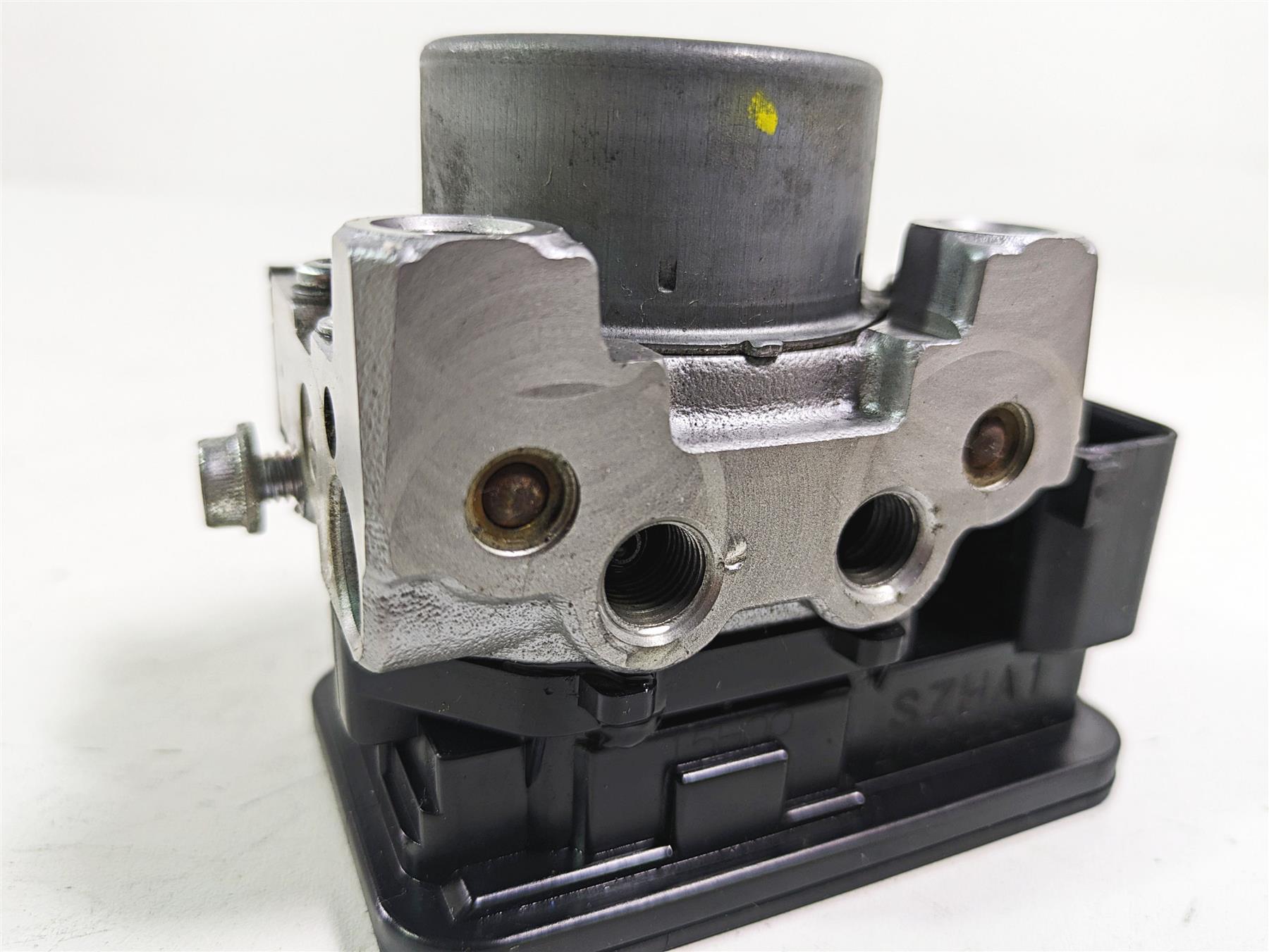 2018 Suzuki GSX1300 R Hayabusa Nissin Abs Brake Pump Unit Module 55610-15H01 {{ shop.shopifyCountryName }} - Mototech271