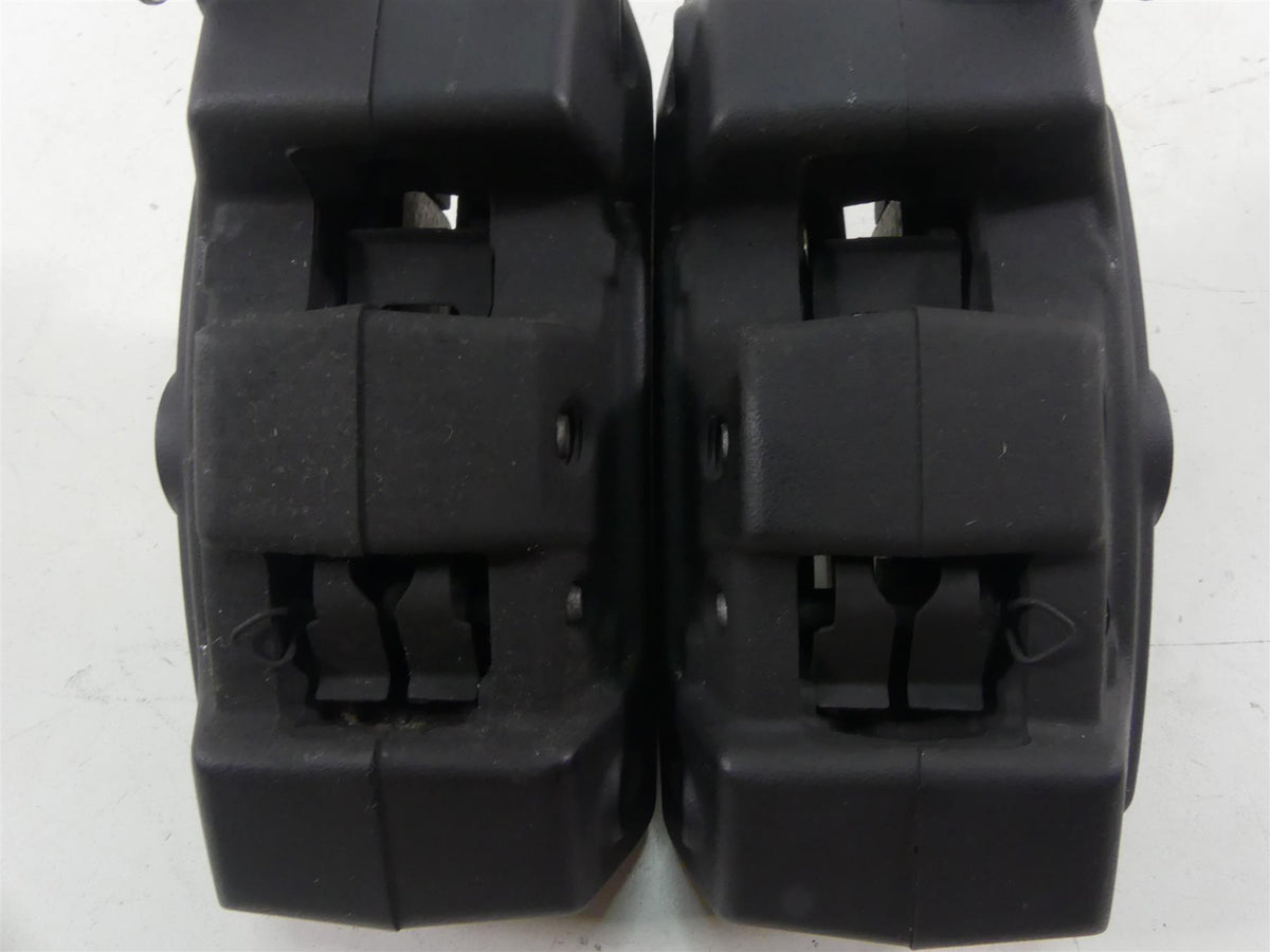 2017 Harley Touring FLHTKL Electra Glide Front Brake Caliper Set 43027-08 {{ shop.shopifyCountryName }} - Mototech271