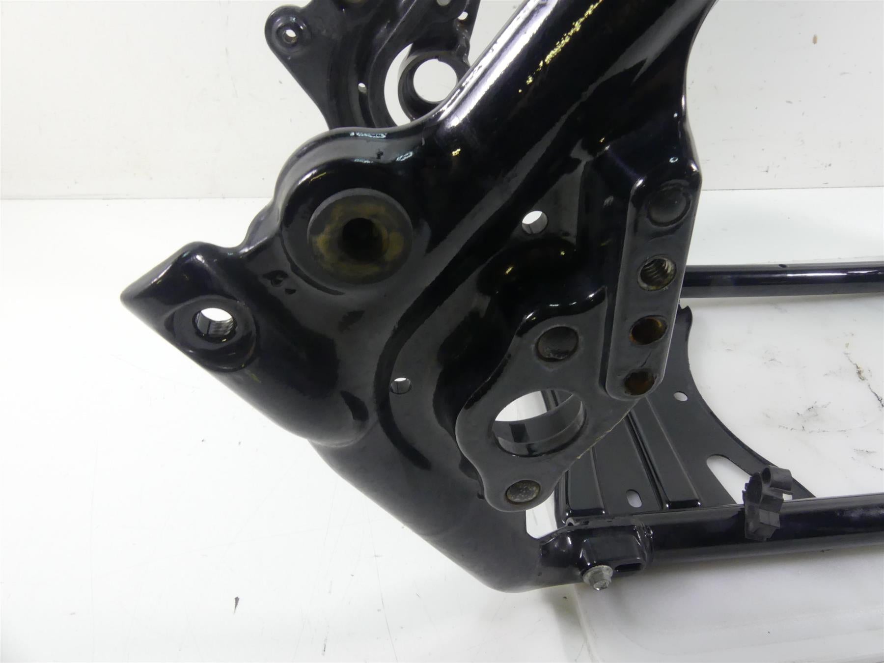 2012 Harley Touring FLHTP Electra Glide Bent Main Frame Chassis With Texas Salvage Title 47900-11 {{ shop.shopifyCountryName }} - Mototech271