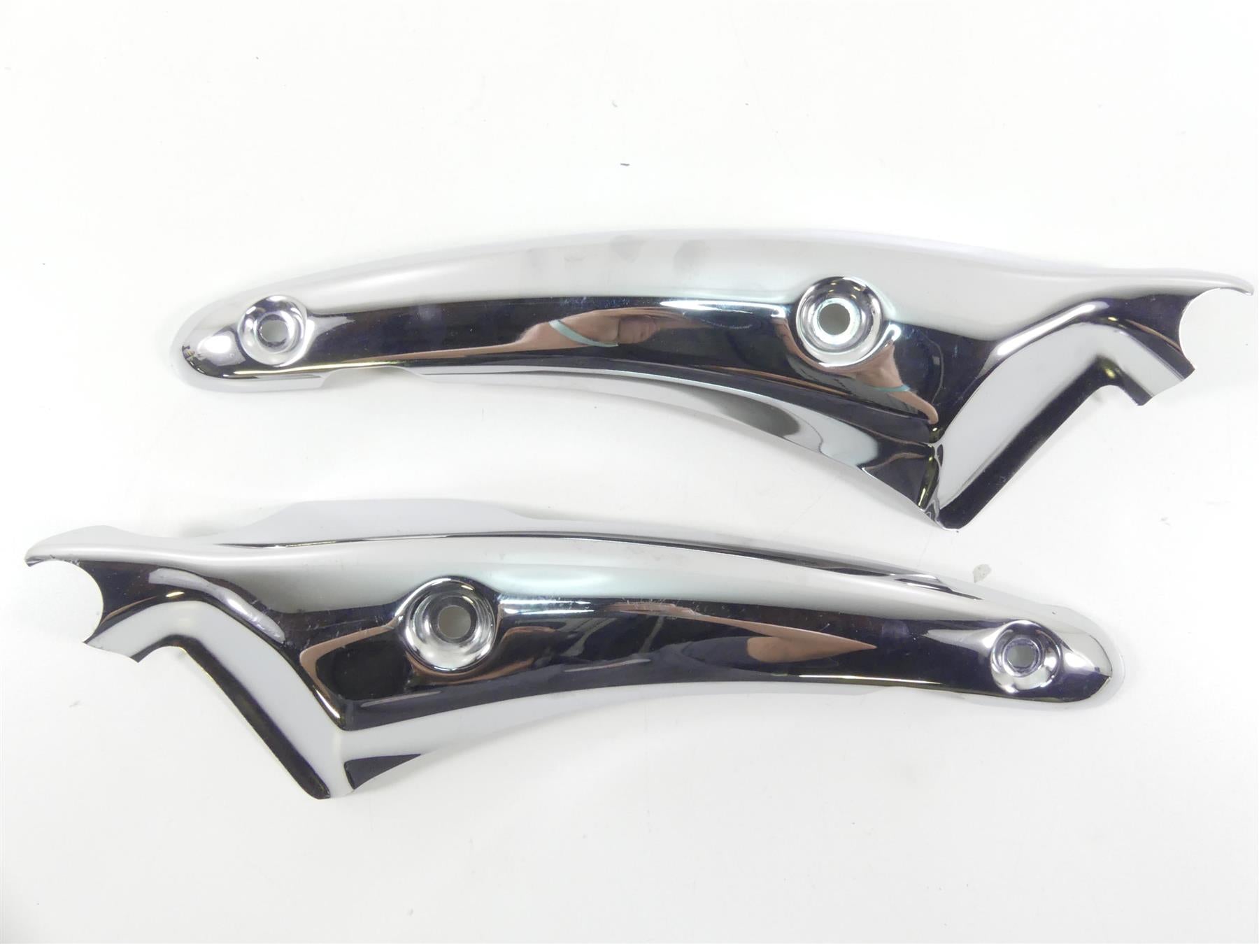 2013 Triumph Rocket 3 Touring Rear Fender Chrome Braces Struts T2306014 T2306024 {{ shop.shopifyCountryName }} - Mototech271