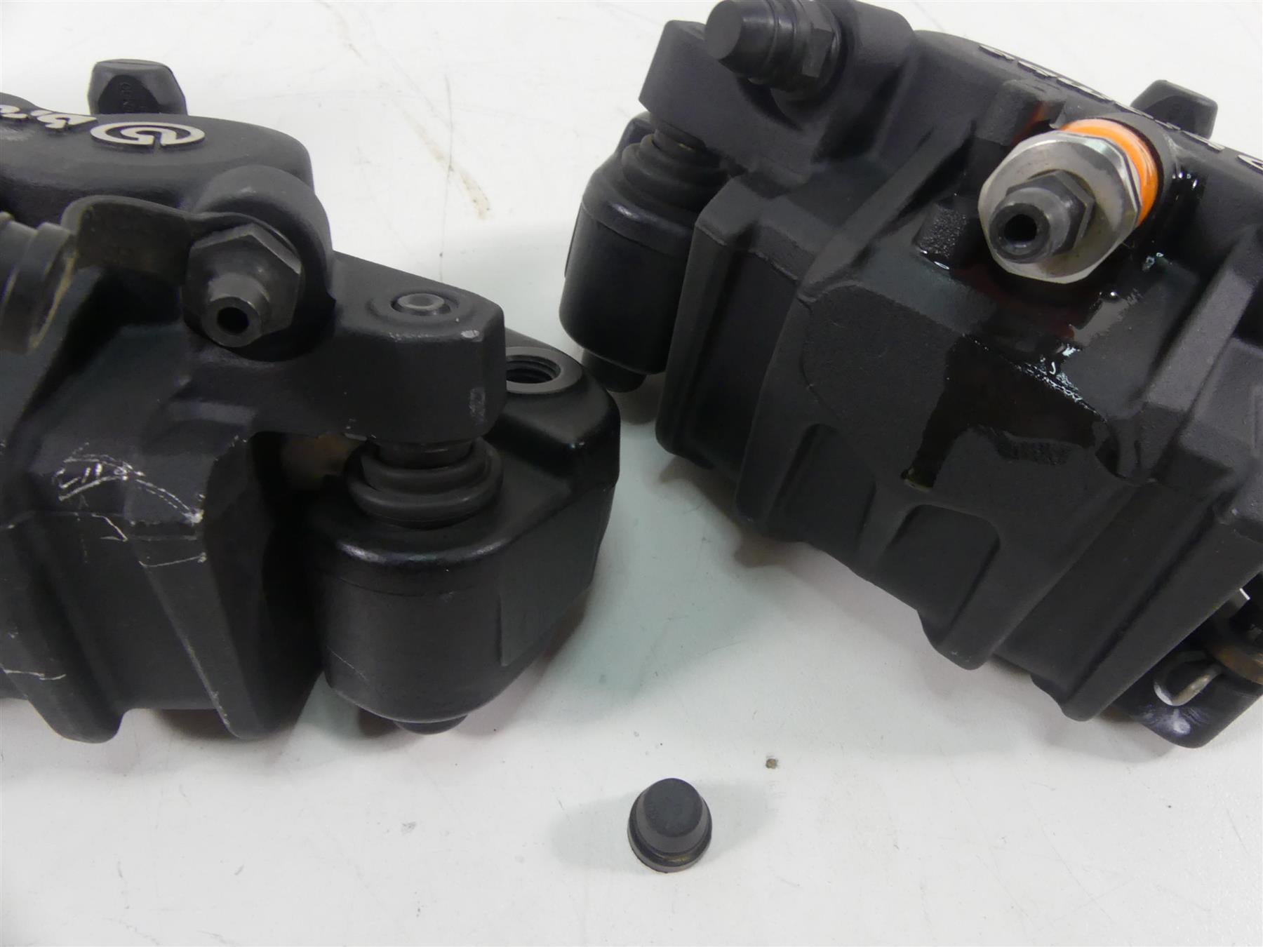 2020 BMW F850 GS K81 Rallye Front Brembo Brake Caliper 34118382761 34118382762 {{ shop.shopifyCountryName }} - Mototech271