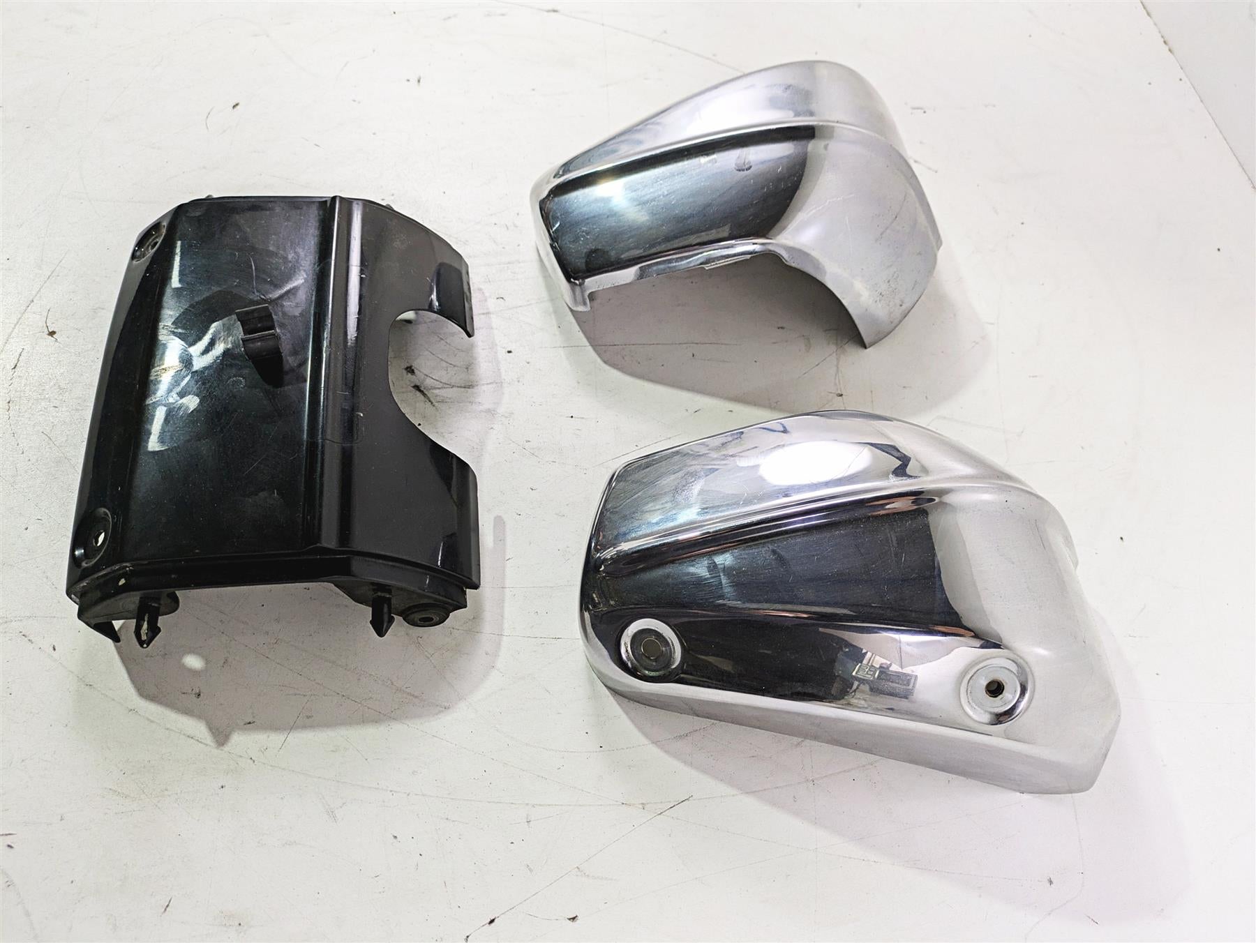 2004 Yamaha XVZ1300 Royal Star Left Right Side Cover Fairings 4NK-21711-00-P9 {{ shop.shopifyCountryName }} - Mototech271
