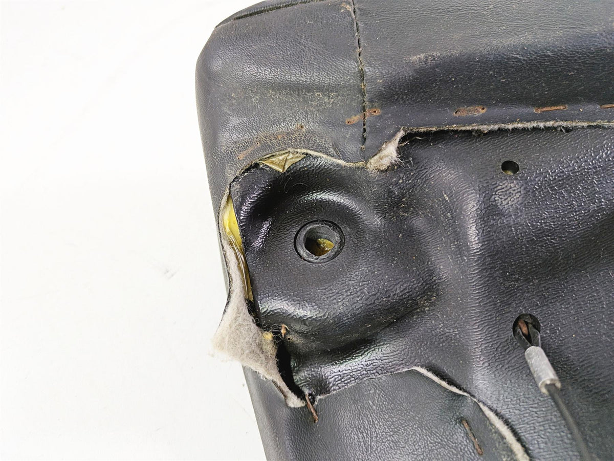 2013 Harley VRSCF Muscle Rod Front Driver Rider Seat Saddle - Read 52433-09 {{ shop.shopifyCountryName }} - Mototech271