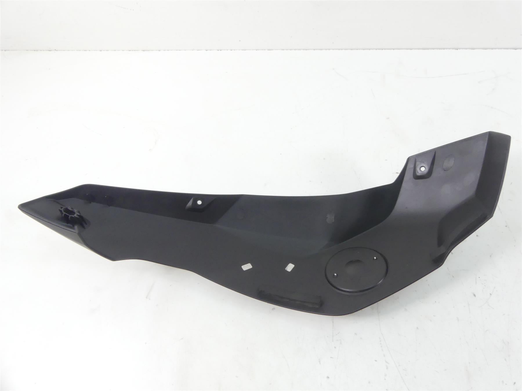 2011 BMW R1200GS K255 Adv Fuel Tank Left Side Cover Fairing & Emblem 46637706287 {{ shop.shopifyCountryName }} - Mototech271