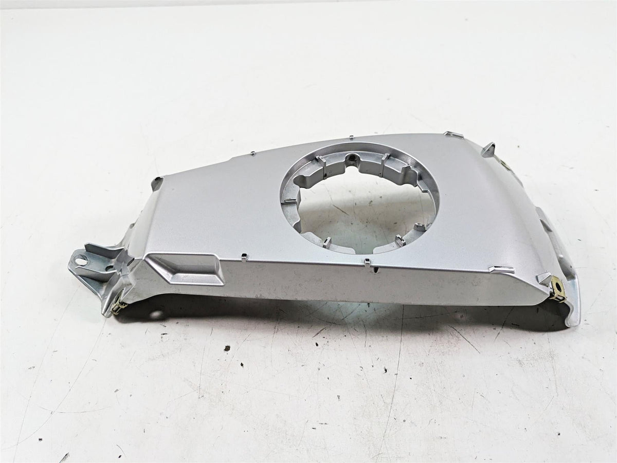 2007 BMW R1200RT K26 Center Tank Cover Fairing Cover 46637681150 46637682975 {{ shop.shopifyCountryName }} - Mototech271