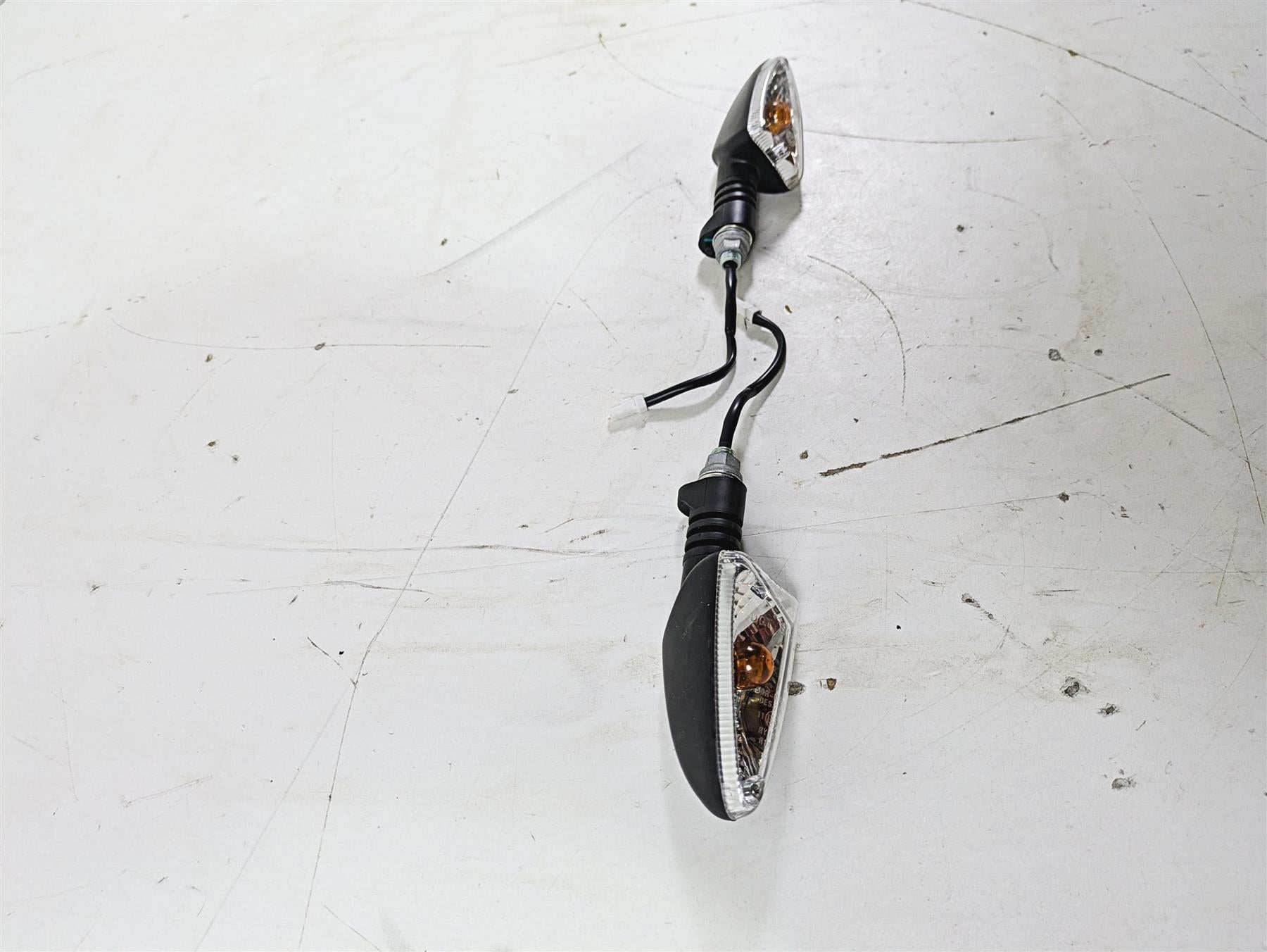 2022 KTM 1290 Super Adventure S Rear Blinker Turn Signal Set 78114025000 {{ shop.shopifyCountryName }} - Mototech271