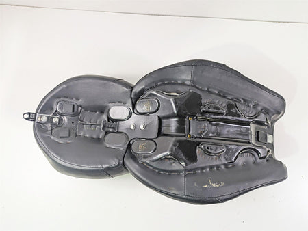 2009 Harley FXDC Dyna Super Glide Front Rear Seat Set 22531 RDW-92/61-0067 {{ shop.shopifyCountryName }} - Mototech271
