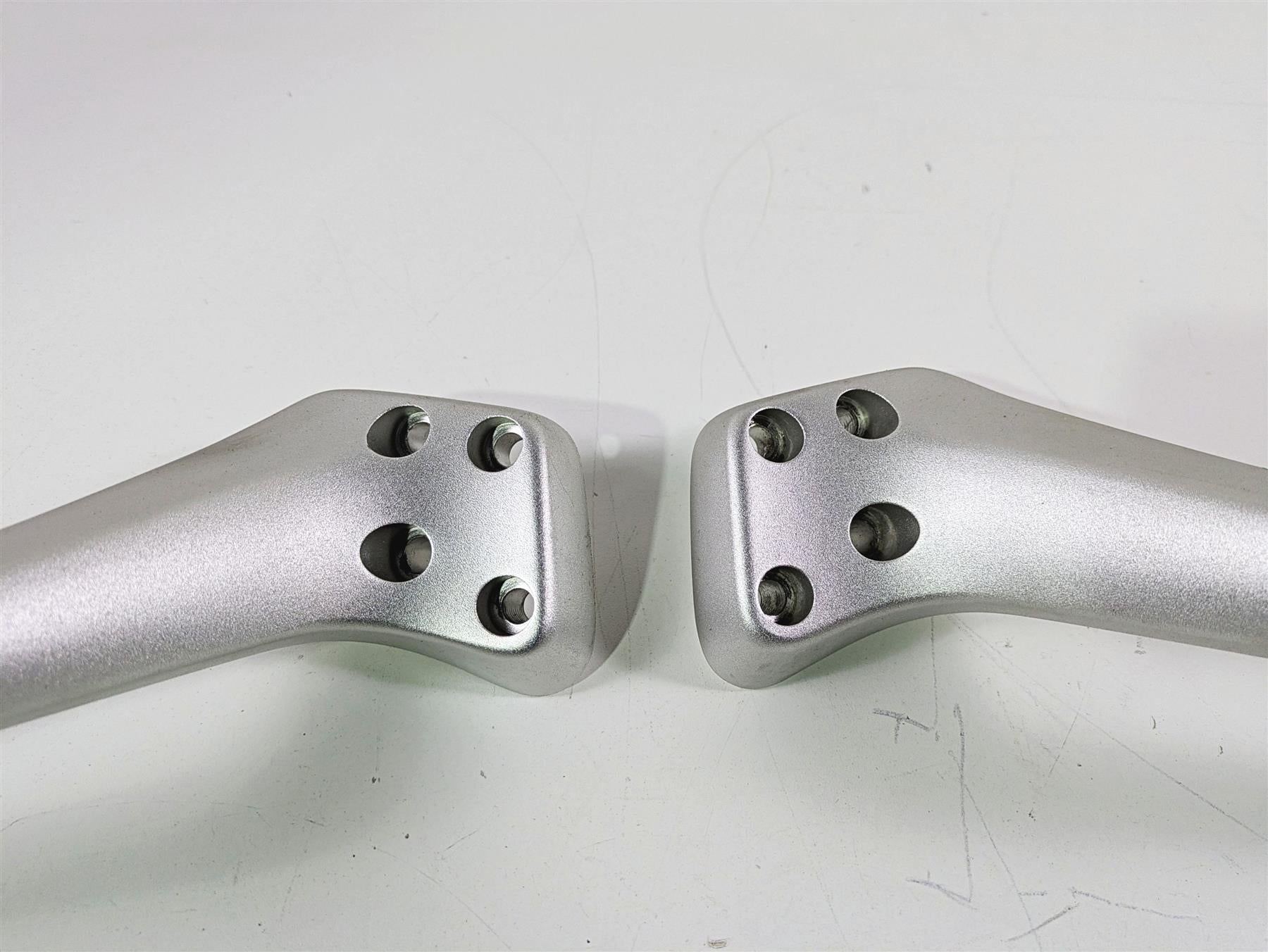 2009 BMW R1200RT K26 Left & Right Handlebar Set 32718531337 32718531338 {{ shop.shopifyCountryName }} - Mototech271