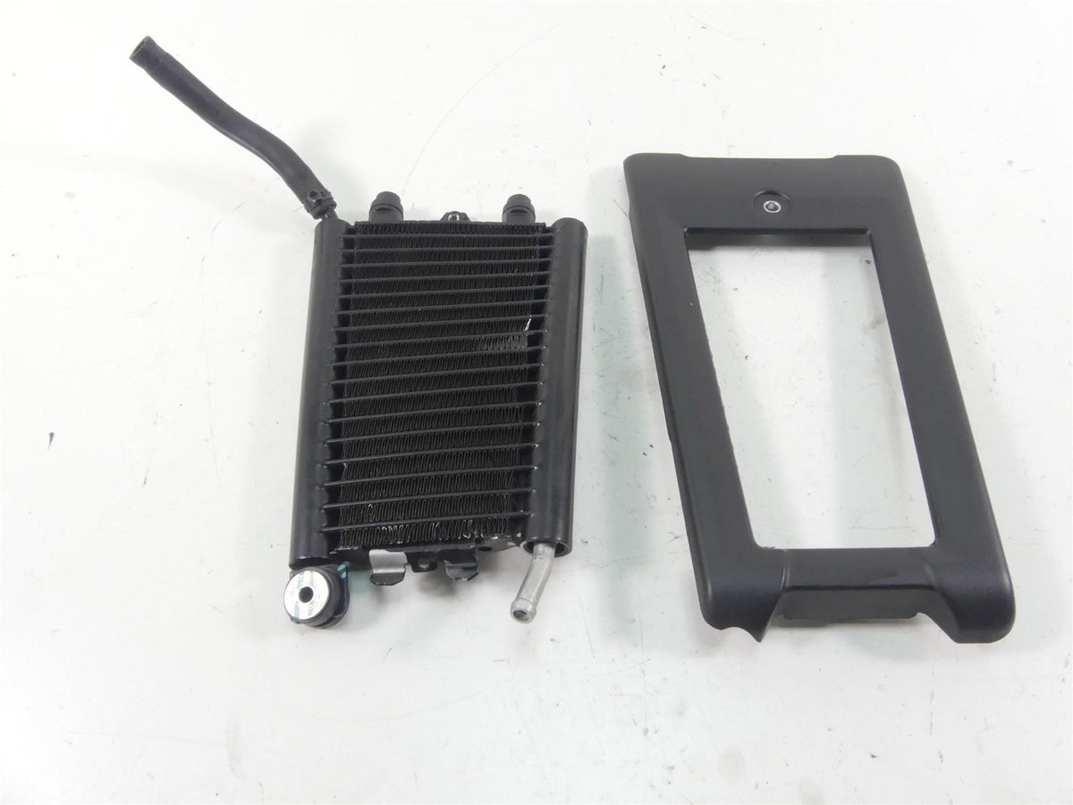 2021 Harley Softail FXBBS Street Bob Oil Cooler & Cover Twisted 62700191 {{ shop.shopifyCountryName }} - Mototech271