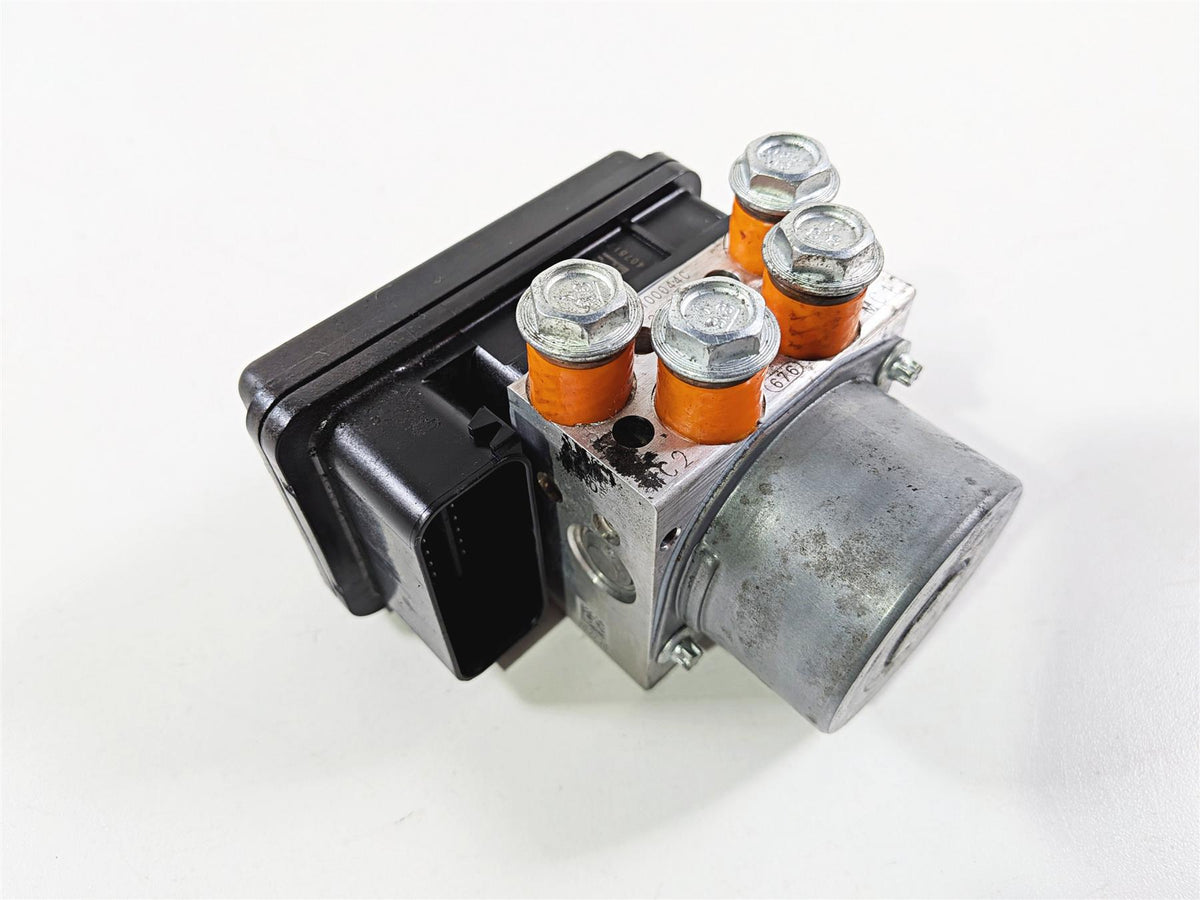 2022 Harley Softail FXLRST Low Rider Abs Brake Pump Module 41100043C {{ shop.shopifyCountryName }} - Mototech271
