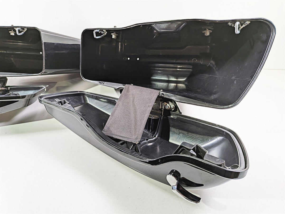 2016 Harley Touring FLHX Street Glide Strechted Saddle Bag Set - Read {{ shop.shopifyCountryName }} - Mototech271