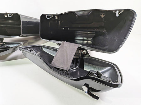 2016 Harley Touring FLHX Street Glide Strechted Saddle Bag Set - Read {{ shop.shopifyCountryName }} - Mototech271