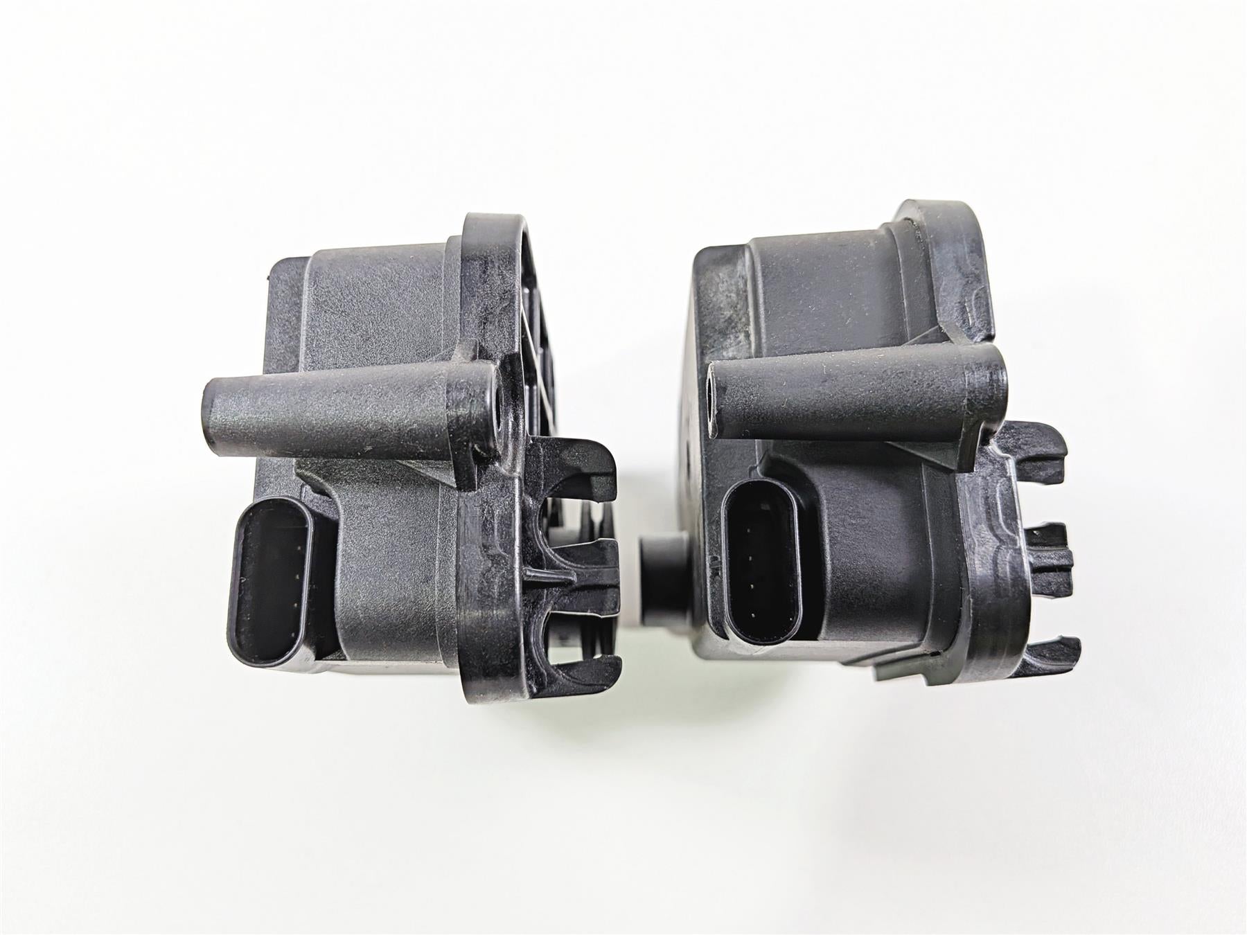 2014 BMW S1000RR K46 Exhaust Servo Motor Actuator Set 18518540838 {{ shop.shopifyCountryName }} - Mototech271