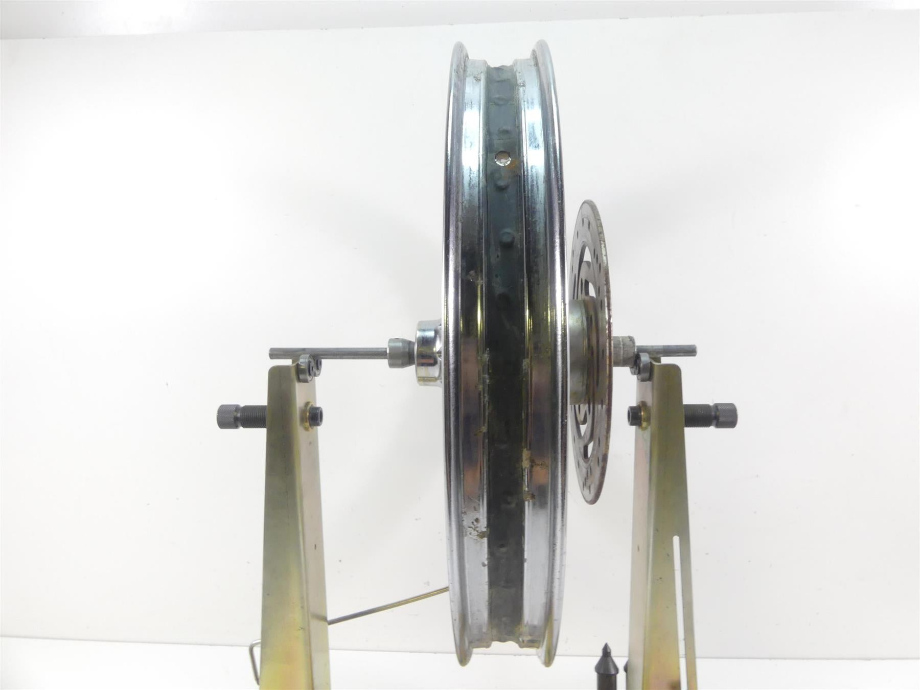 2002 Harley Softail FXSTDI Deuce Straight Front Wheel Rim Spoke 21x2.15 43671-05 {{ shop.shopifyCountryName }} - Mototech271