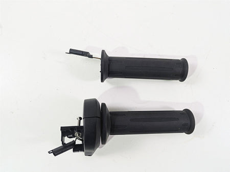 2016 BMW R1200RT K52 Heated Hand Grip Set Cruise Control 61318552117 61318552124 {{ shop.shopifyCountryName }} - Mototech271