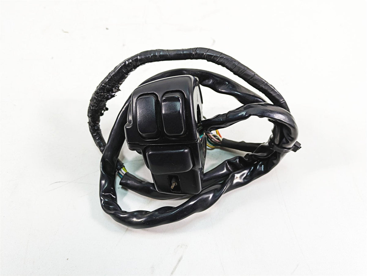 2006 Harley Touring FLHXI Street Glide Left Hand Control Switch - Read 71558-96A {{ shop.shopifyCountryName }} - Mototech271