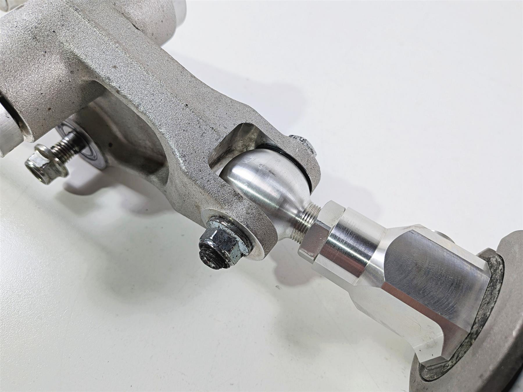 2024 Yamaha YZF R1 RN65 Straight Rear Suspension Damper Shock B3L-22210-00 {{ shop.shopifyCountryName }} - Mototech271