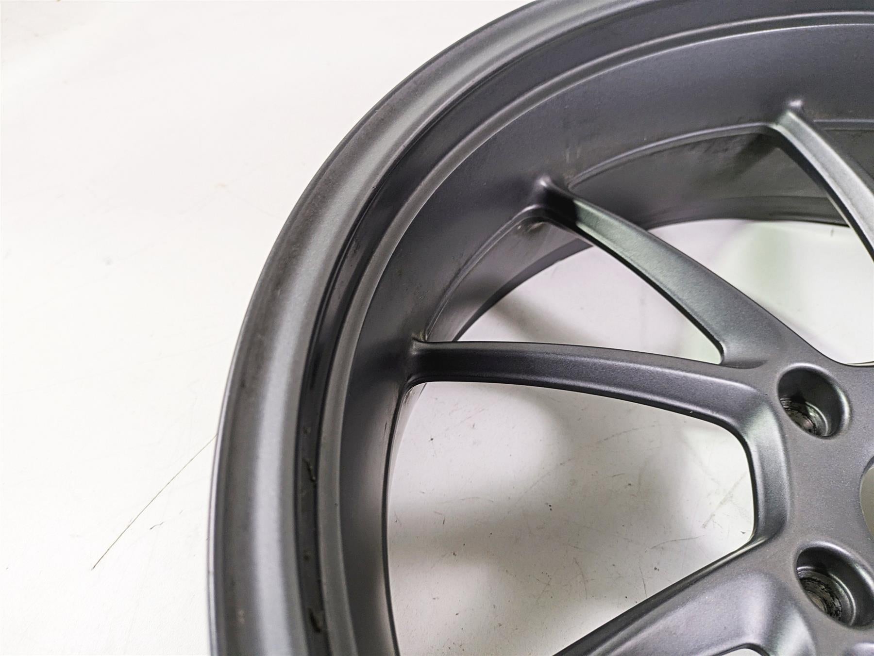 2016 BMW R1200RS K54 Straight Rear Wheel Rim 17x5.5 36318556340 {{ shop.shopifyCountryName }} - Mototech271