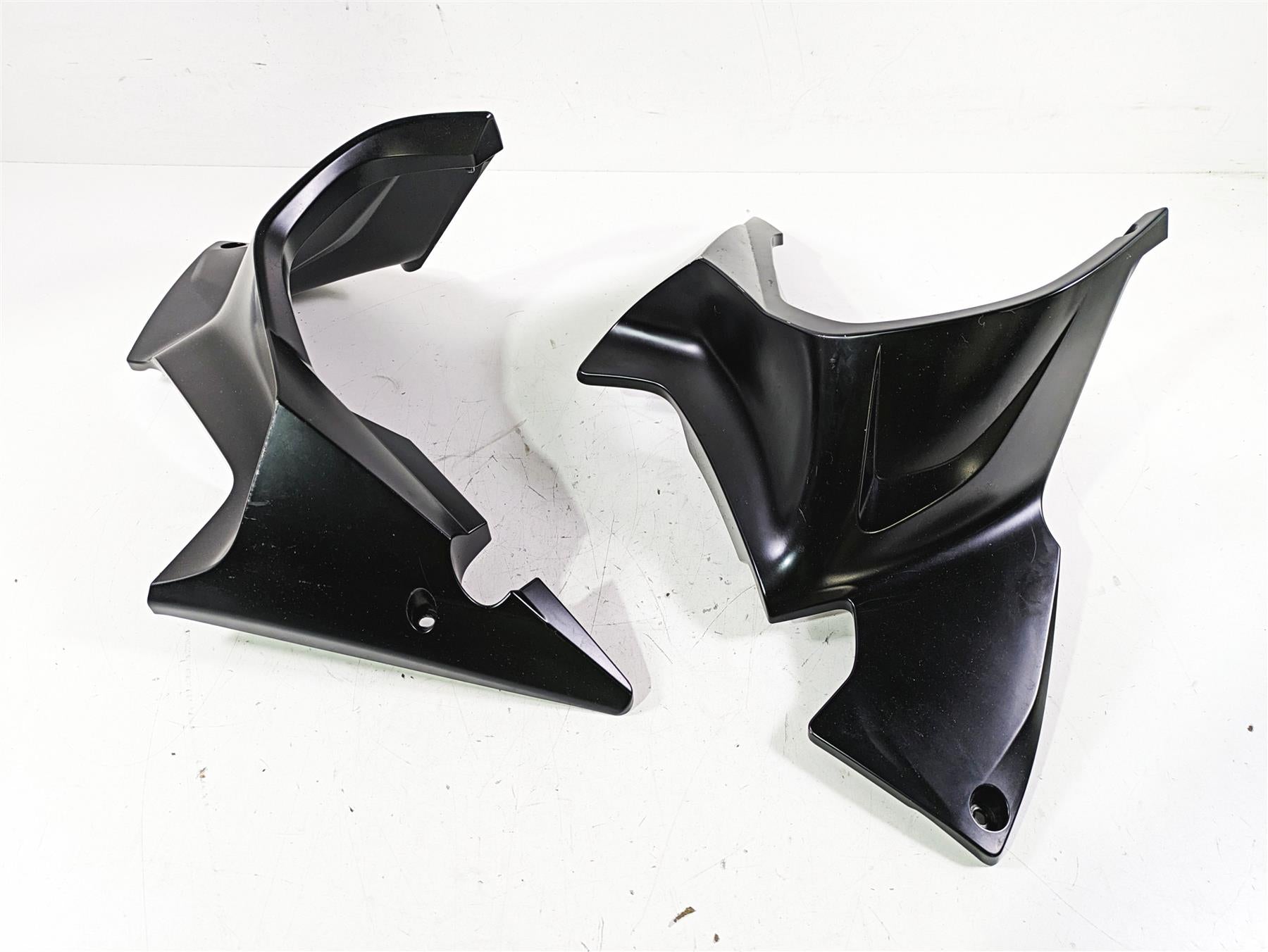 2014 BMW R1200 RT RTW K52 Left Right Engine Cover Set 46638533580 46638533579 {{ shop.shopifyCountryName }} - Mototech271