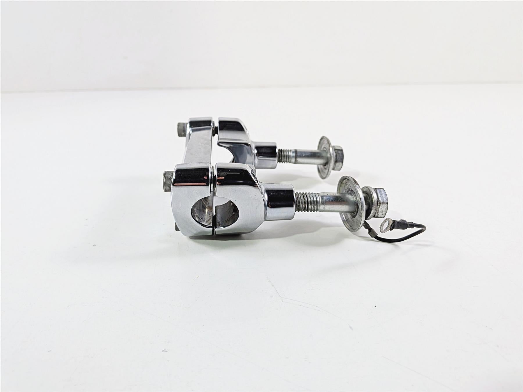 2011 Harley FXDF Dyna Fat Bob Chrome Milwaukee Handlebar Riser Clamps 55900025 {{ shop.shopifyCountryName }} - Mototech271