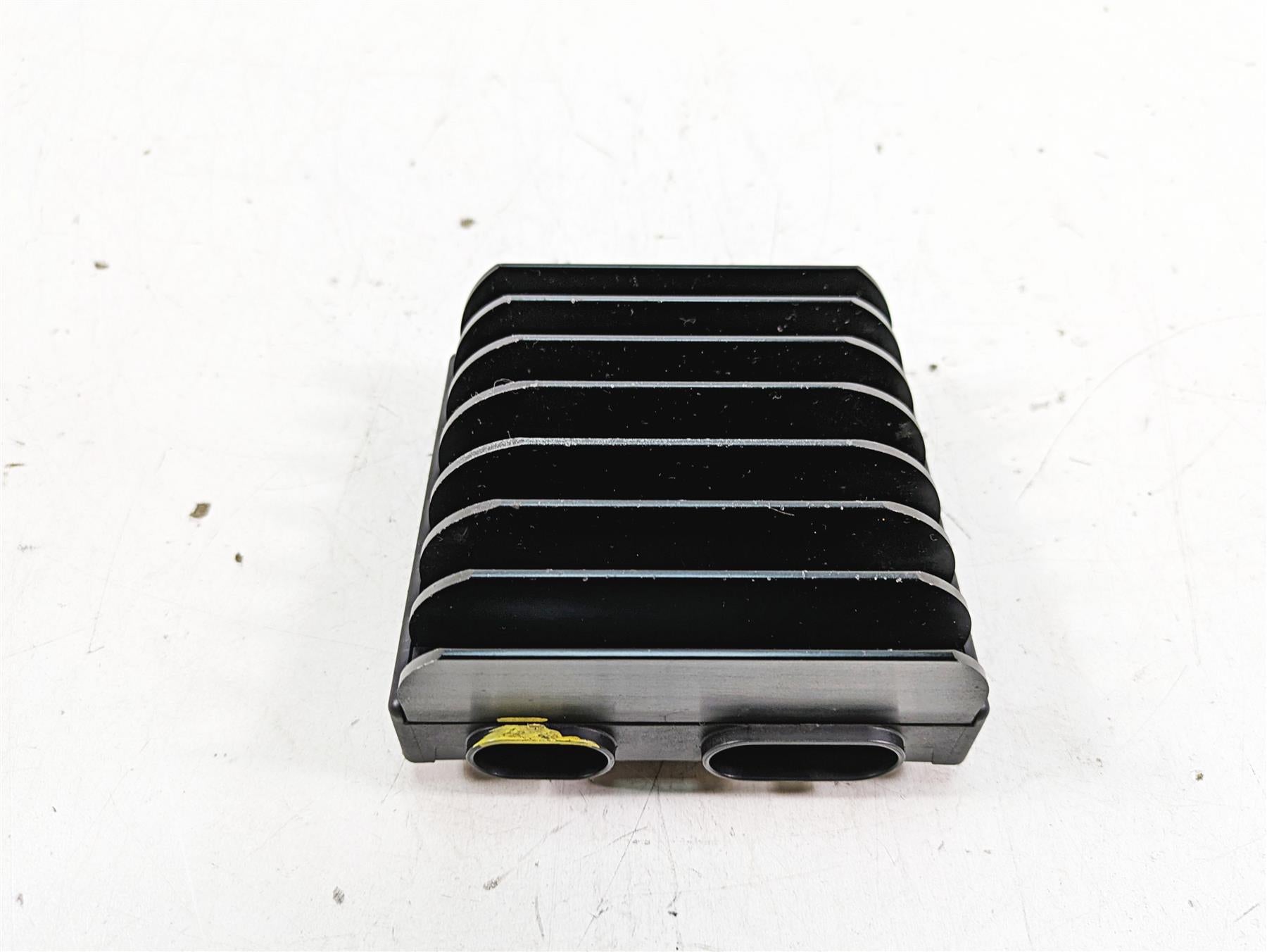 2022 Harley RA1250 S Pan America Rectifier Voltage Regulator 74700042 {{ shop.shopifyCountryName }} - Mototech271