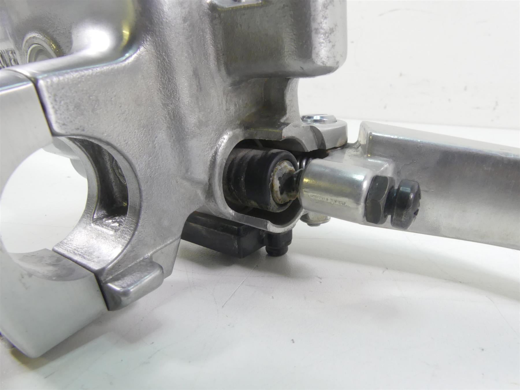 2009 Yamaha XV1700 Road Star Warrior Front Brake Master Cylinder 5PX-W2587-20-00 {{ shop.shopifyCountryName }} - Mototech271